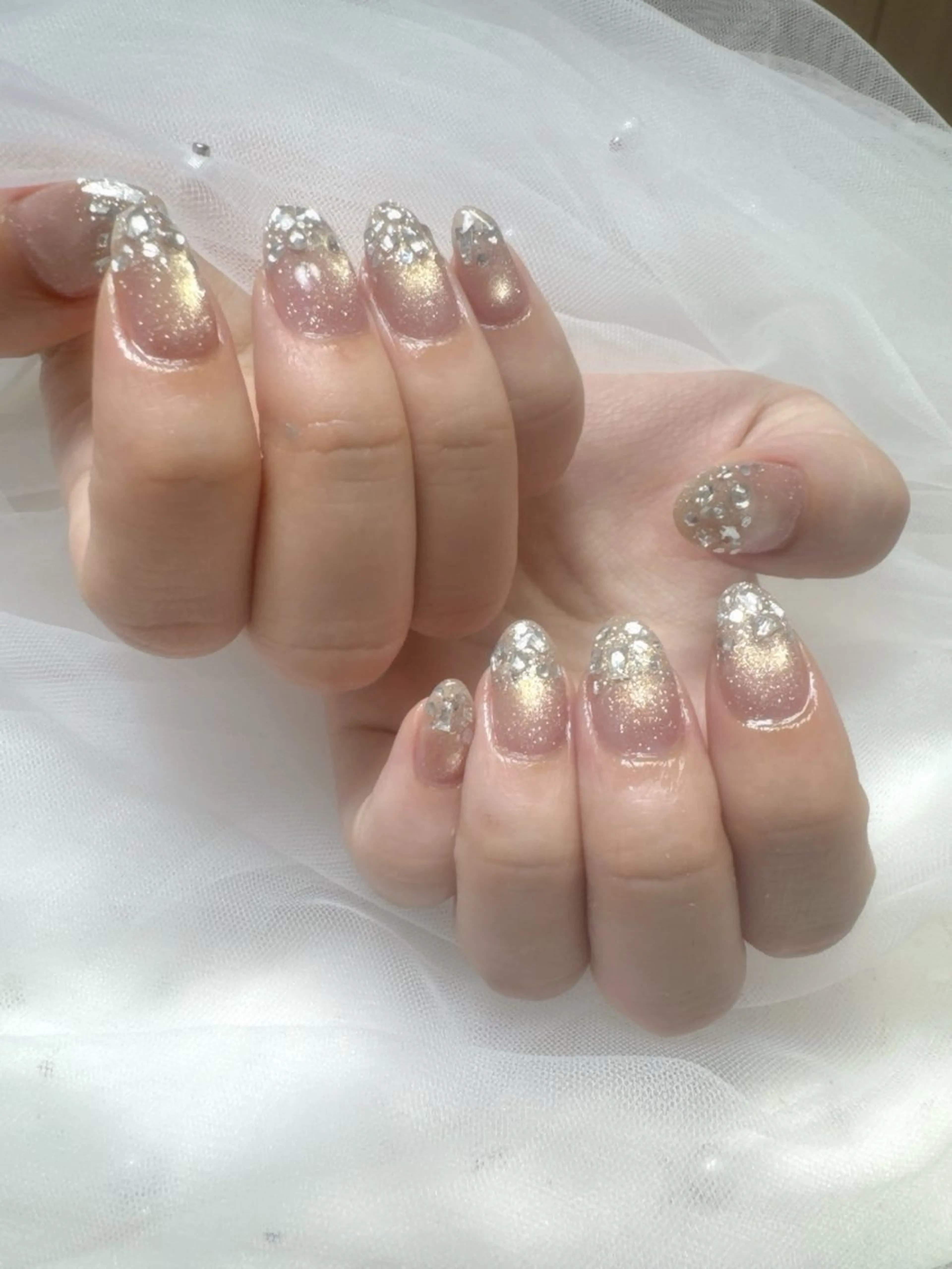 ネイル キラキラネイル 韓国ネイル 持ち込み ワンホンネイル ハンドネイル Queeens nailのネイルデザイン