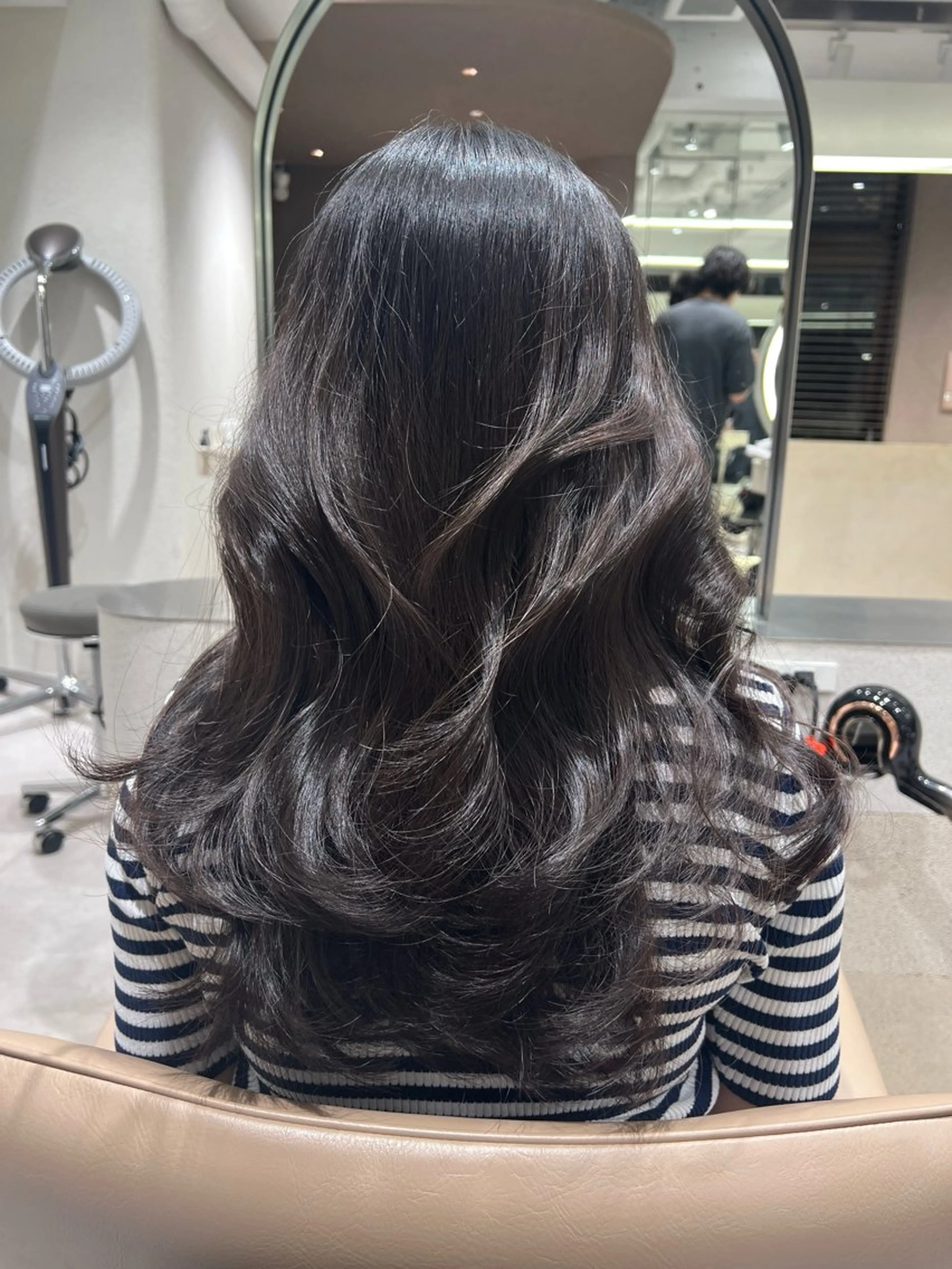 ミディアム rino🤍 恵比寿レイヤーカットのヘアスタイル