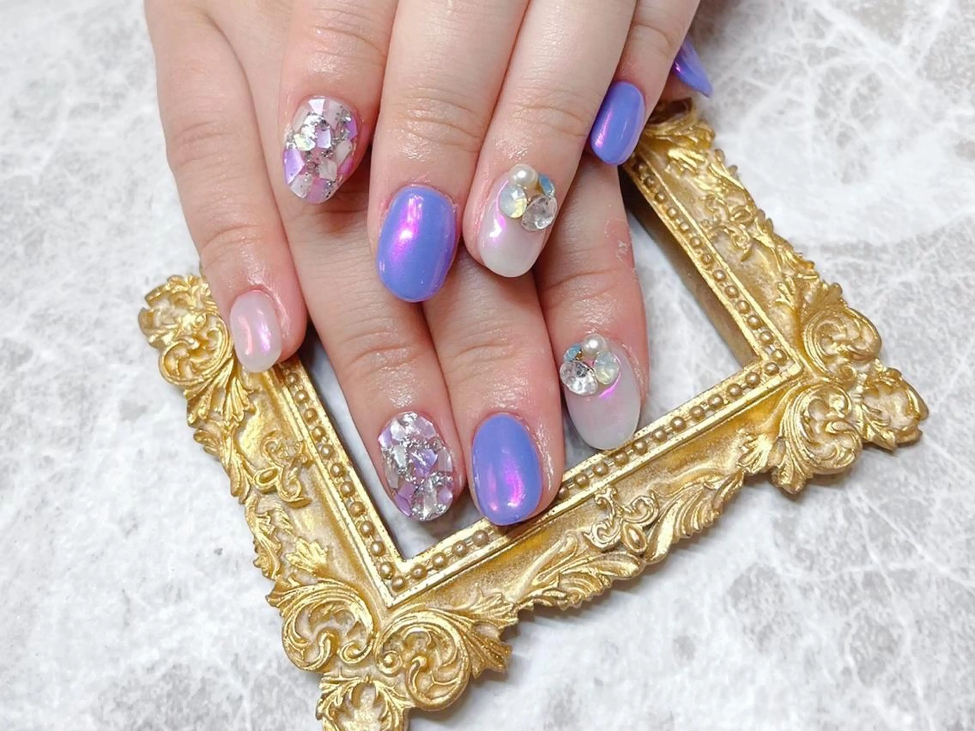 ネイル ハンドネイル マジック ミラーのネイルデザイン