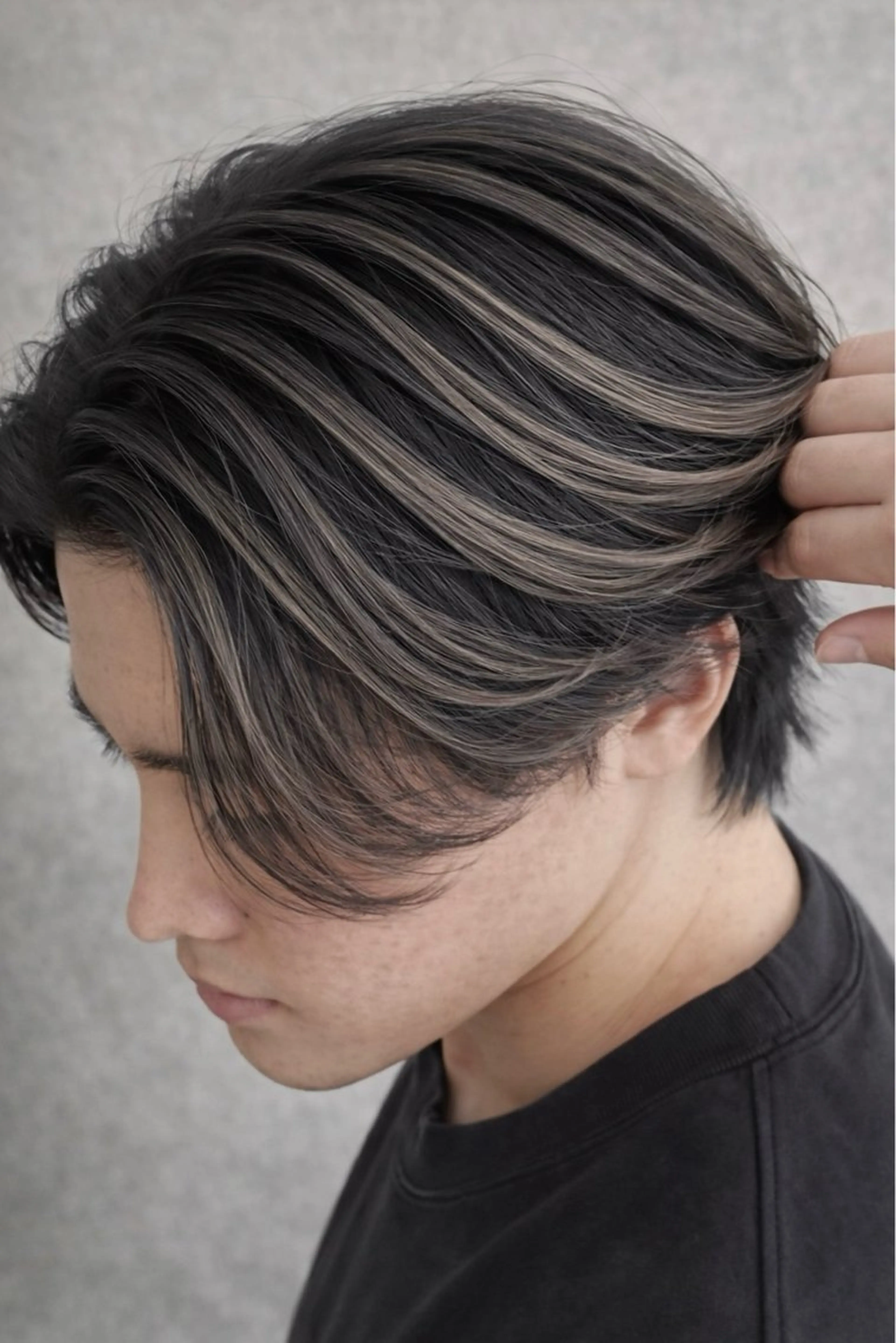 カラー メンズ メンズバレイヤージュ バレイヤージュ ヘアカラー バレイヤージュ特化｜ Takuのヘアスタイル