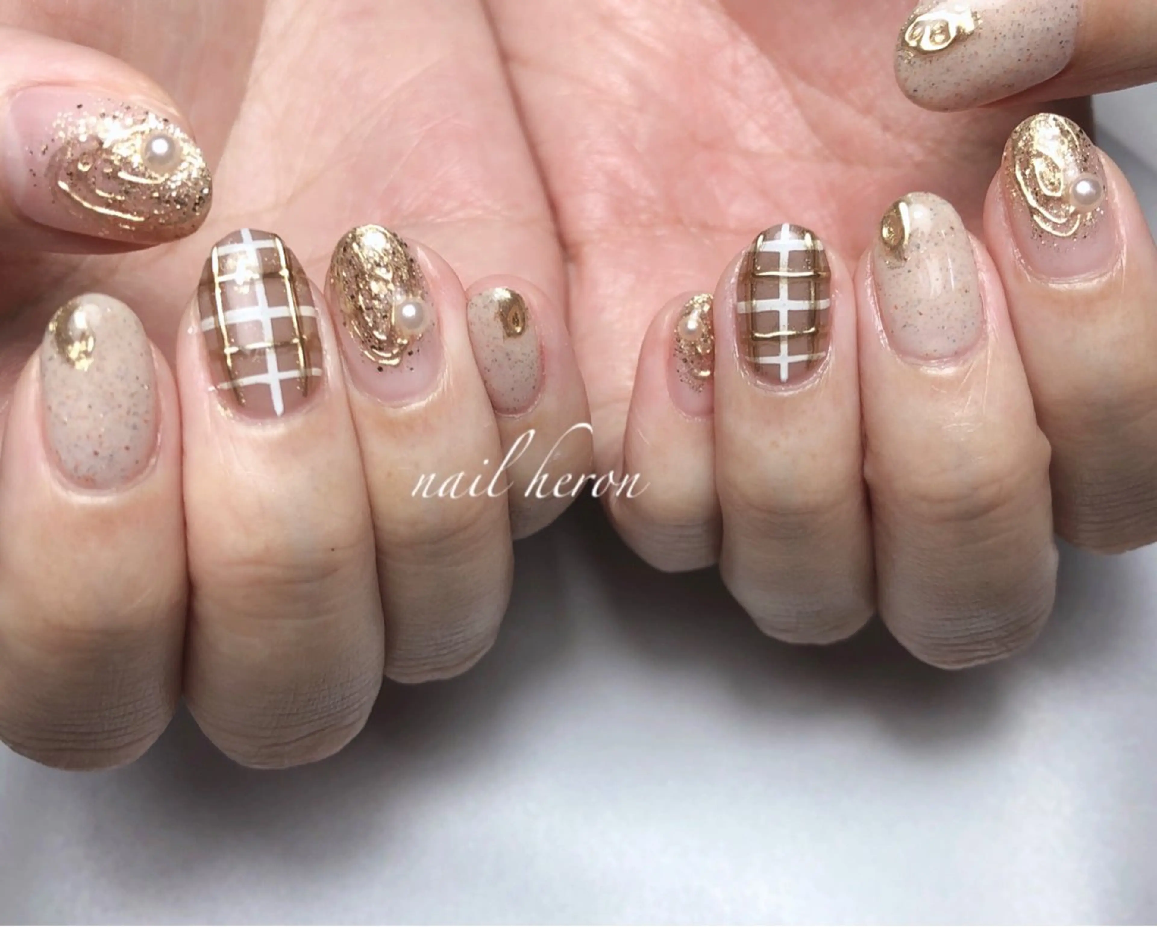 ネイル ミラーネイル ハンドネイル nail heron所属・saki_ nail heronのネイルデザイン