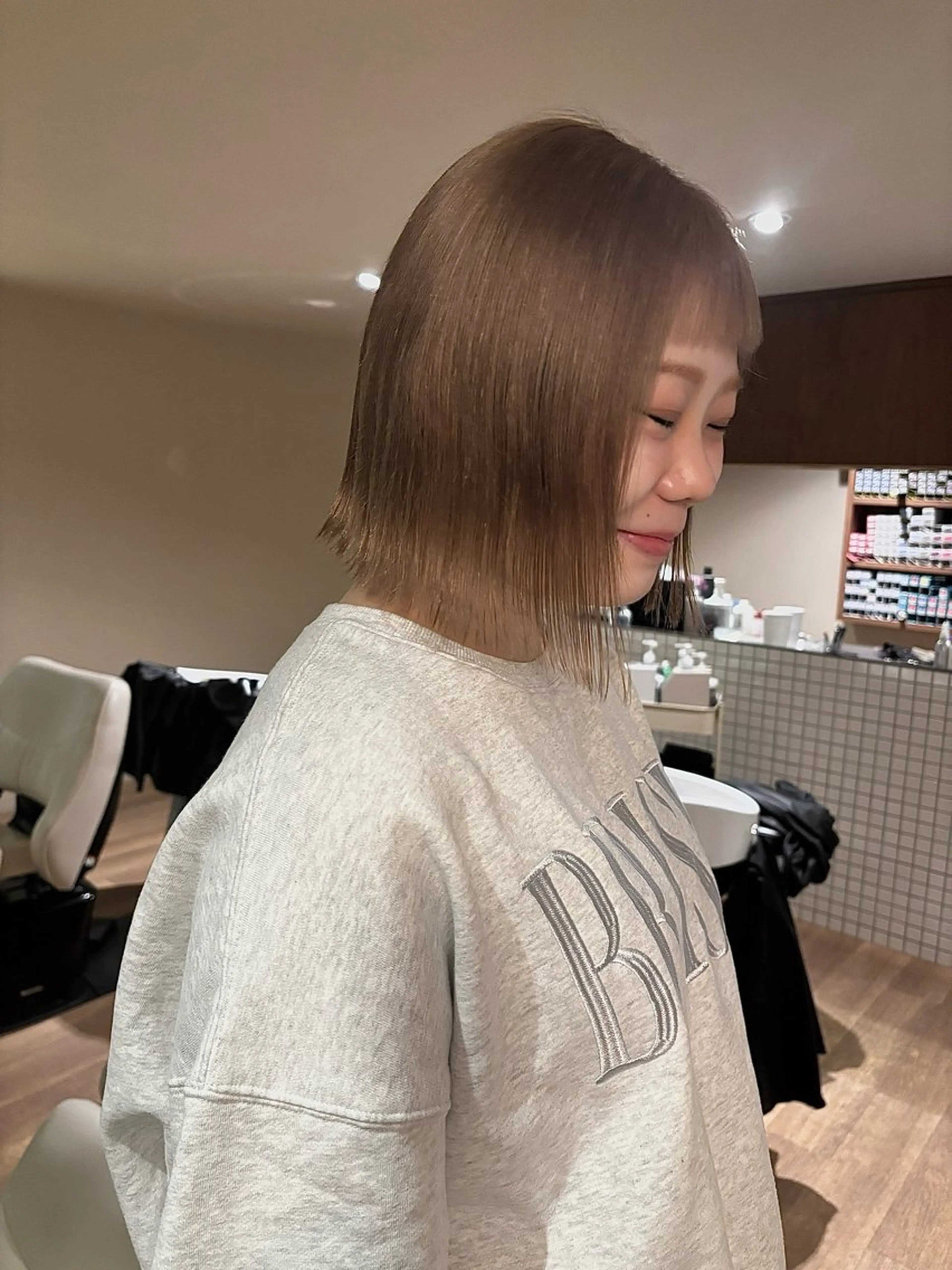 ミディアム カラー ベージュカラー 星 美羽のヘアスタイル