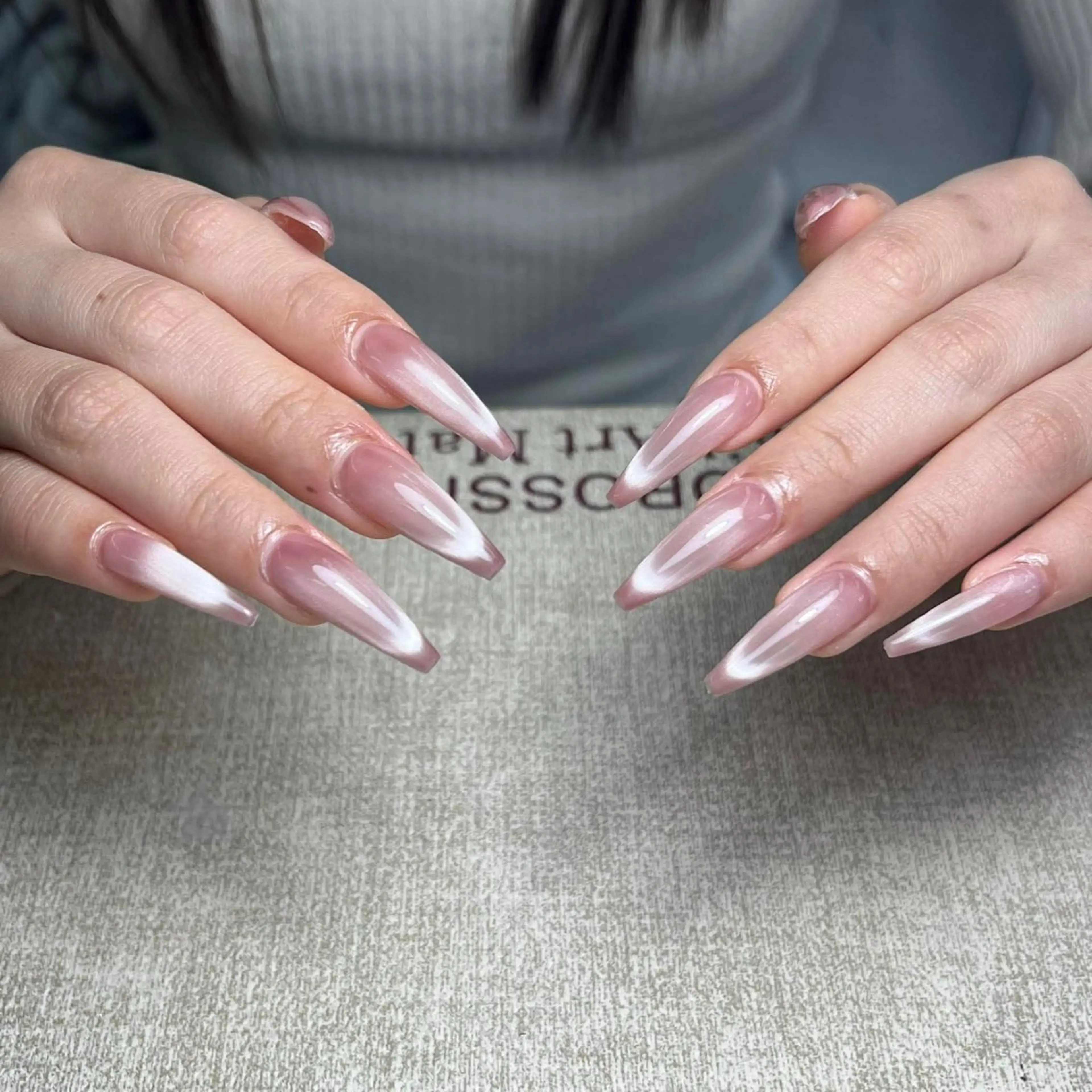 ネイル マグネットネイル ピンク ハンドネイル いちご ちゃんのネイルデザイン