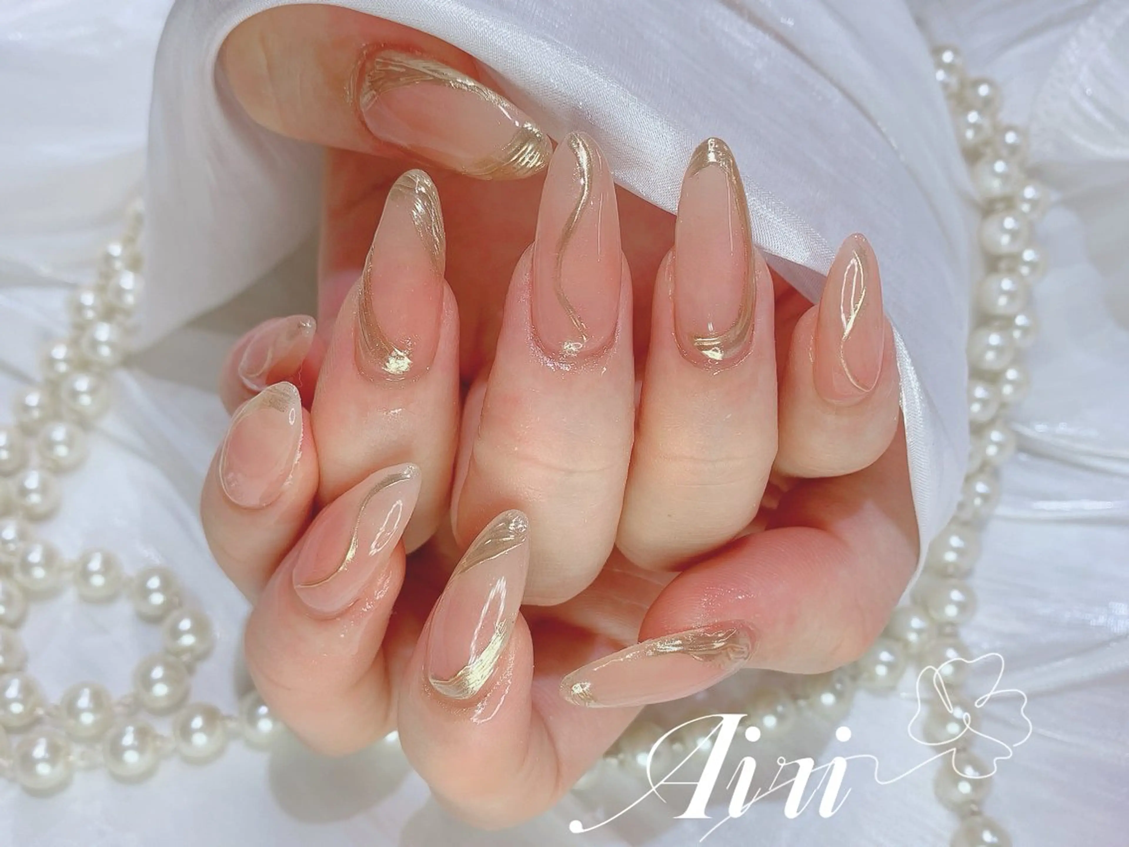 ネイル 桜ネイル フットネイル ジェルネイル ラメ(グリッター) ラメグラデーション ハンドネイル ネイルサロンAiri 長さ出し·シンプルのネイルデザイン