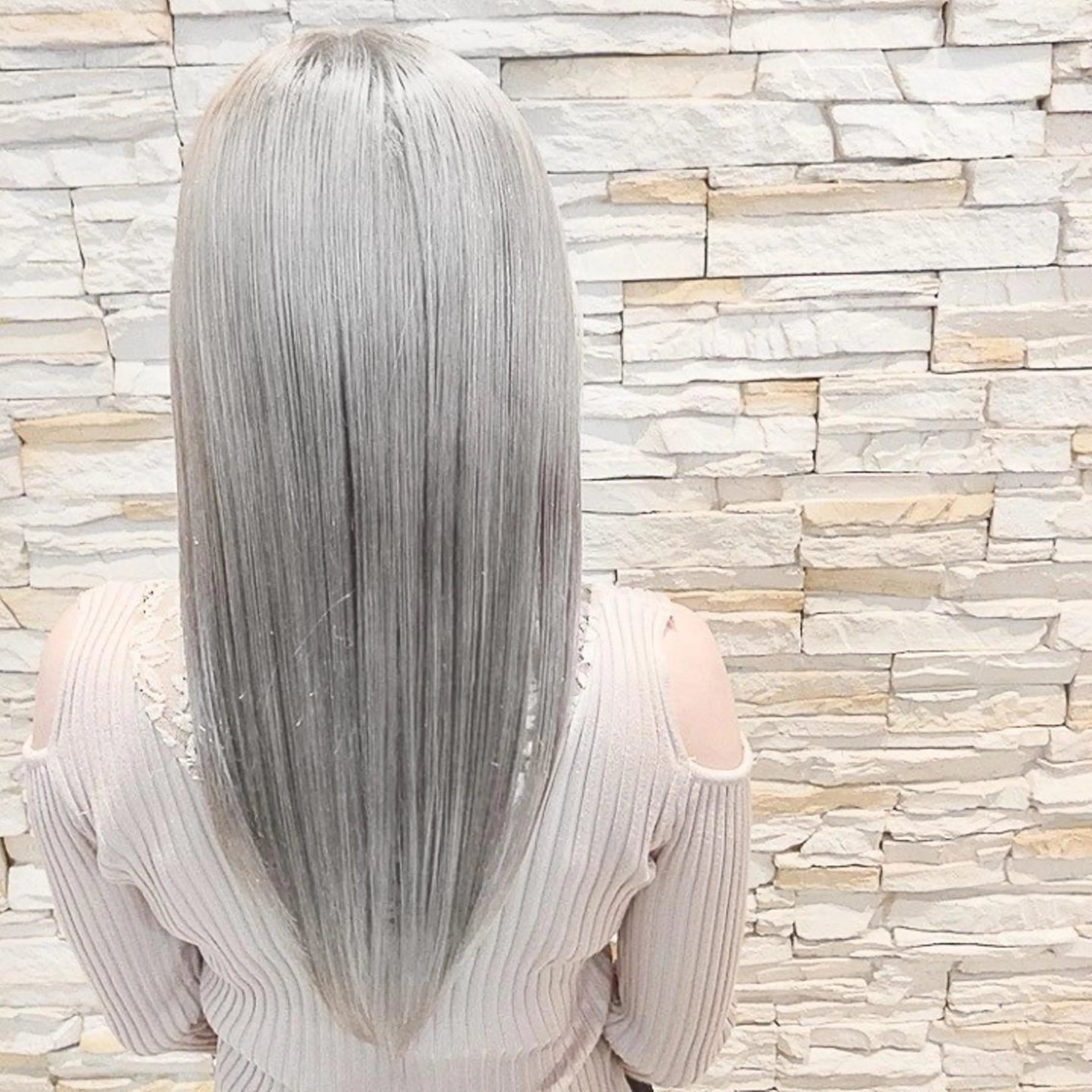 セミロング 🌿アロマヘアルーム 池袋店✂︎のヘアスタイル