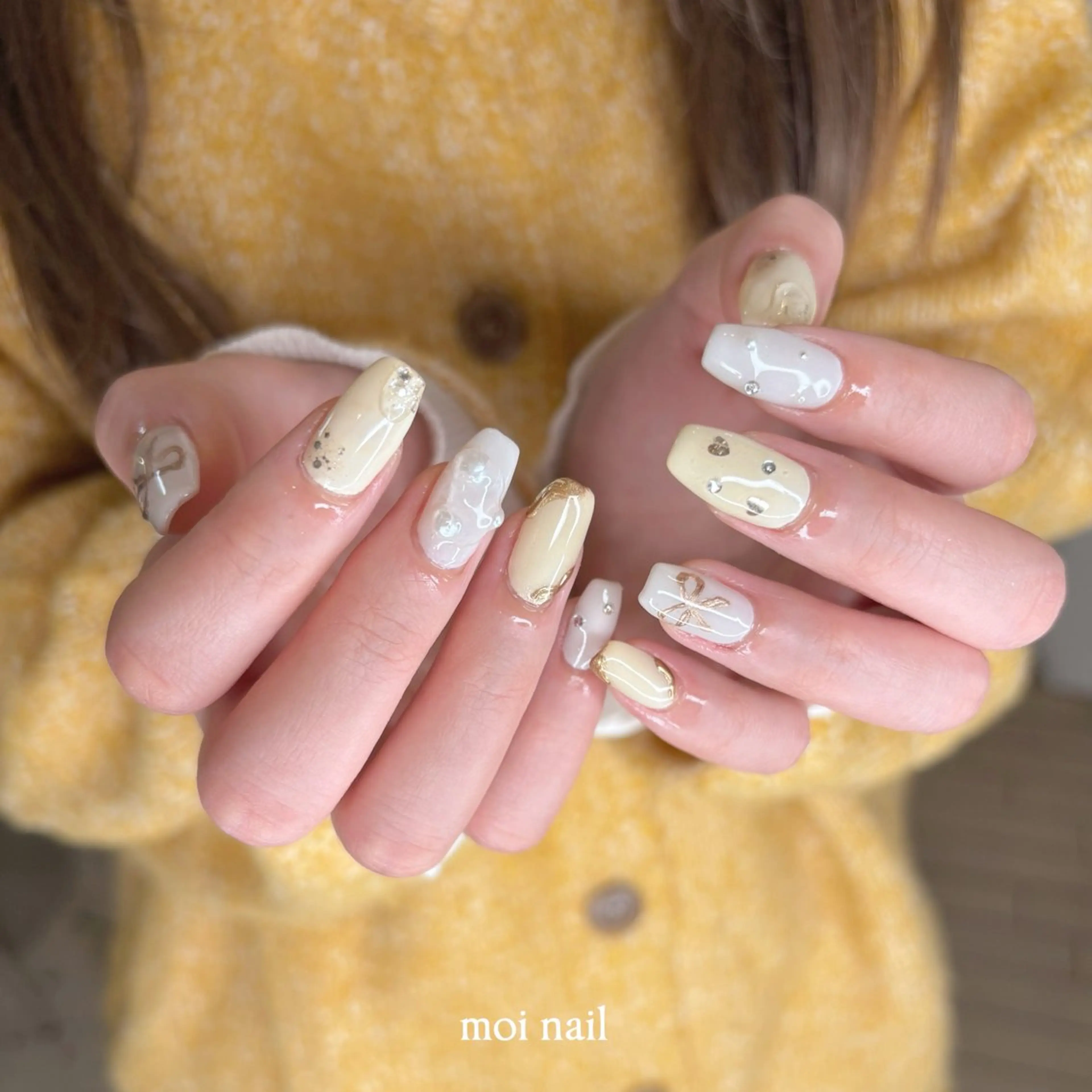 ネイル moi nail ˙⋆.˚のネイルデザイン