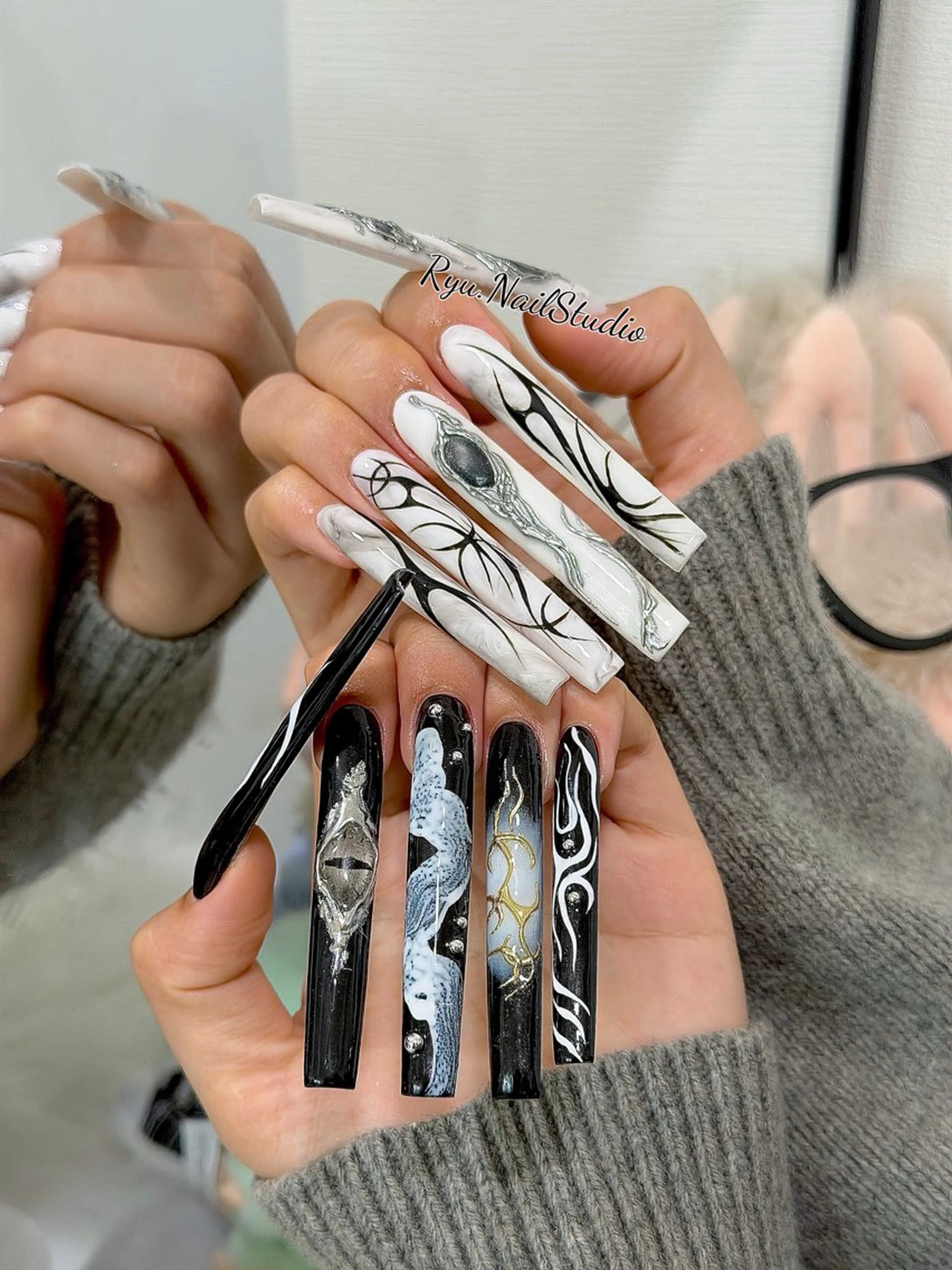 ネイル アートネイル ドット ハンドネイル Ryu nail studioのネイルデザイン