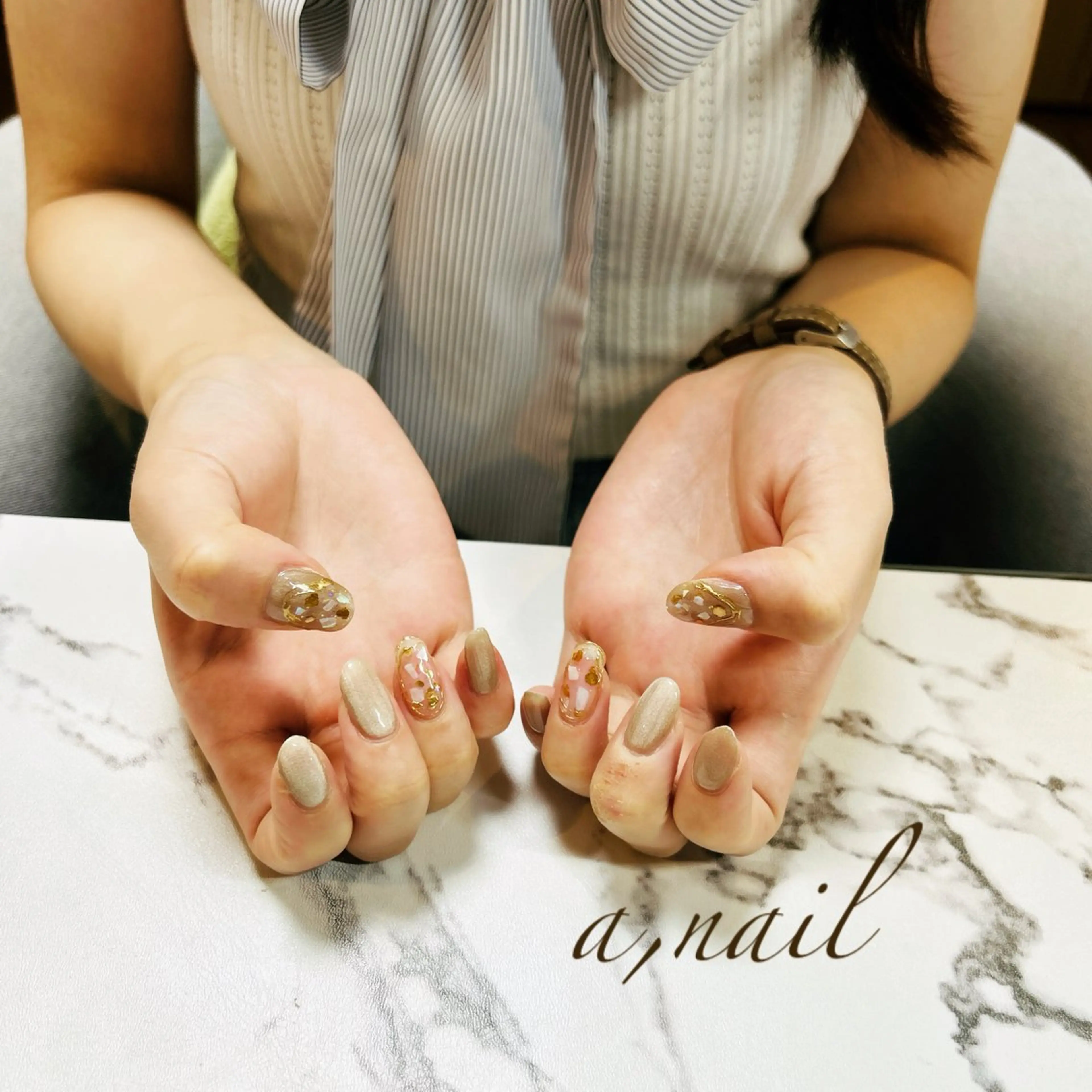 ネイル オーロラネイル キラキラネイル マグネットネイル ミラーネイル シンプルネイル ハンドネイル ネイルサロン エーネイルのネイルデザイン