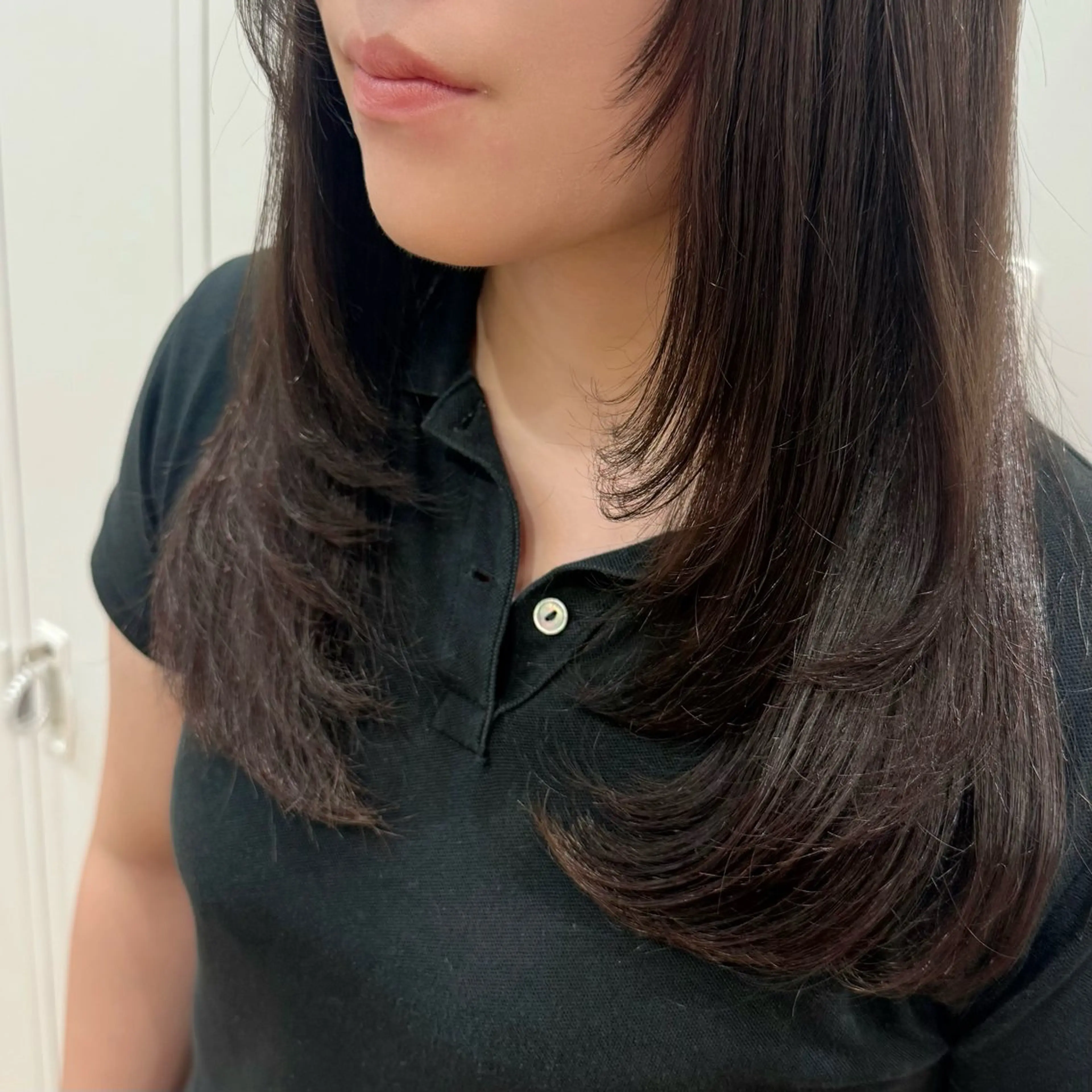 セミロング カラー ヘアアレンジ キヨミ 韓国レイヤーカットのヘアスタイル