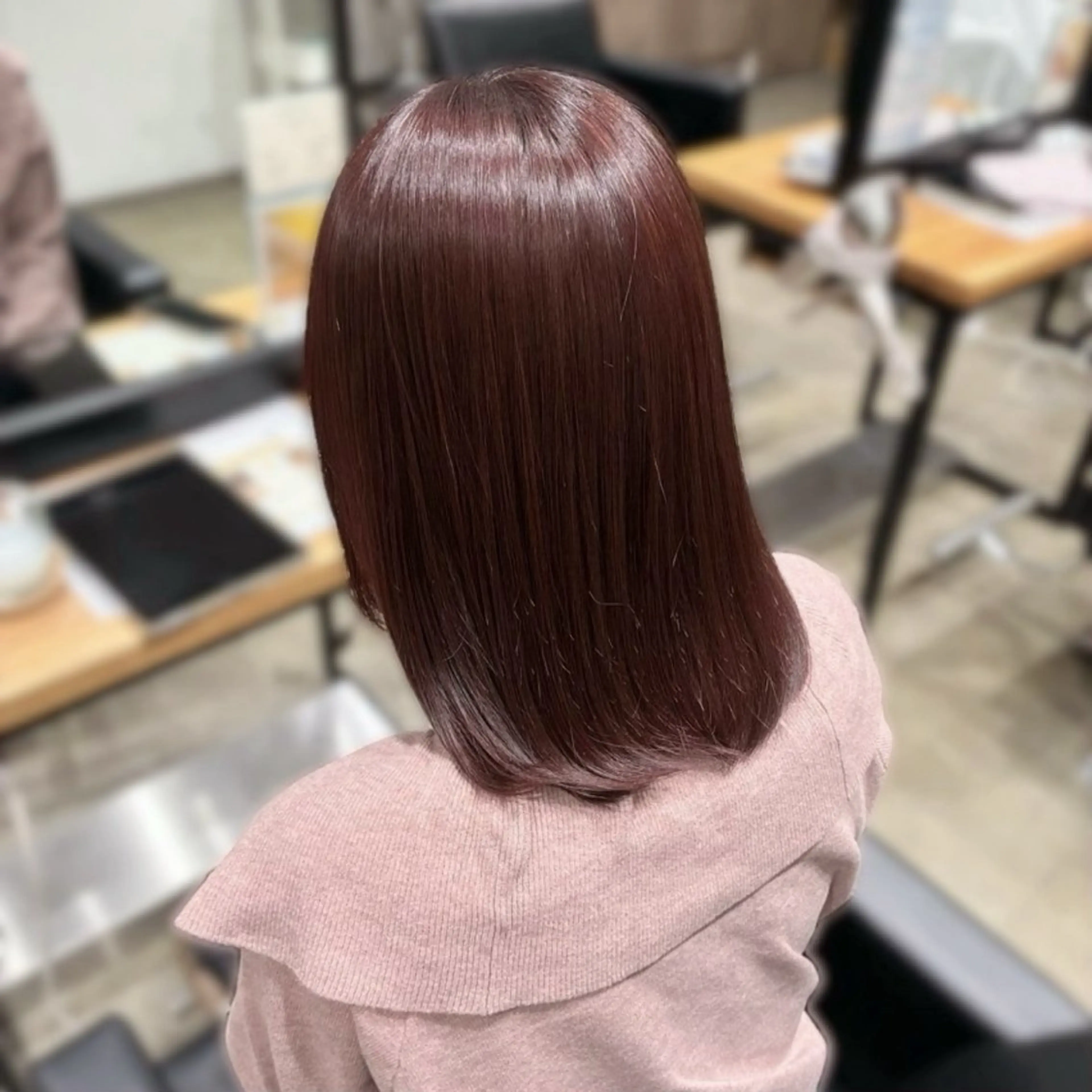 ミディアム カラー ヘアカラー 中谷 美月のヘアスタイル