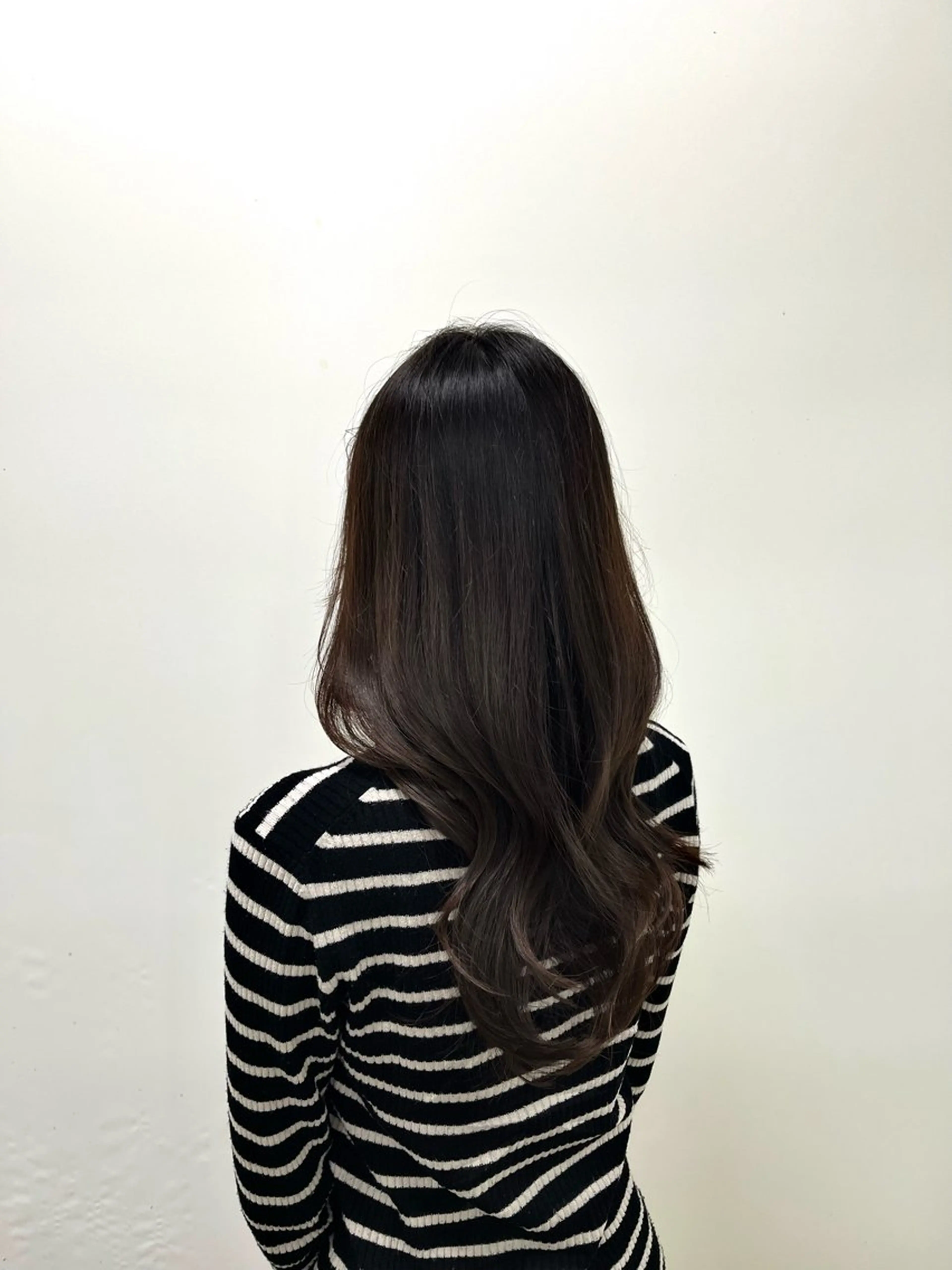 ミディアム 新宿/小顔レイヤー/ 顔まわり/西慶太朗のヘアスタイル