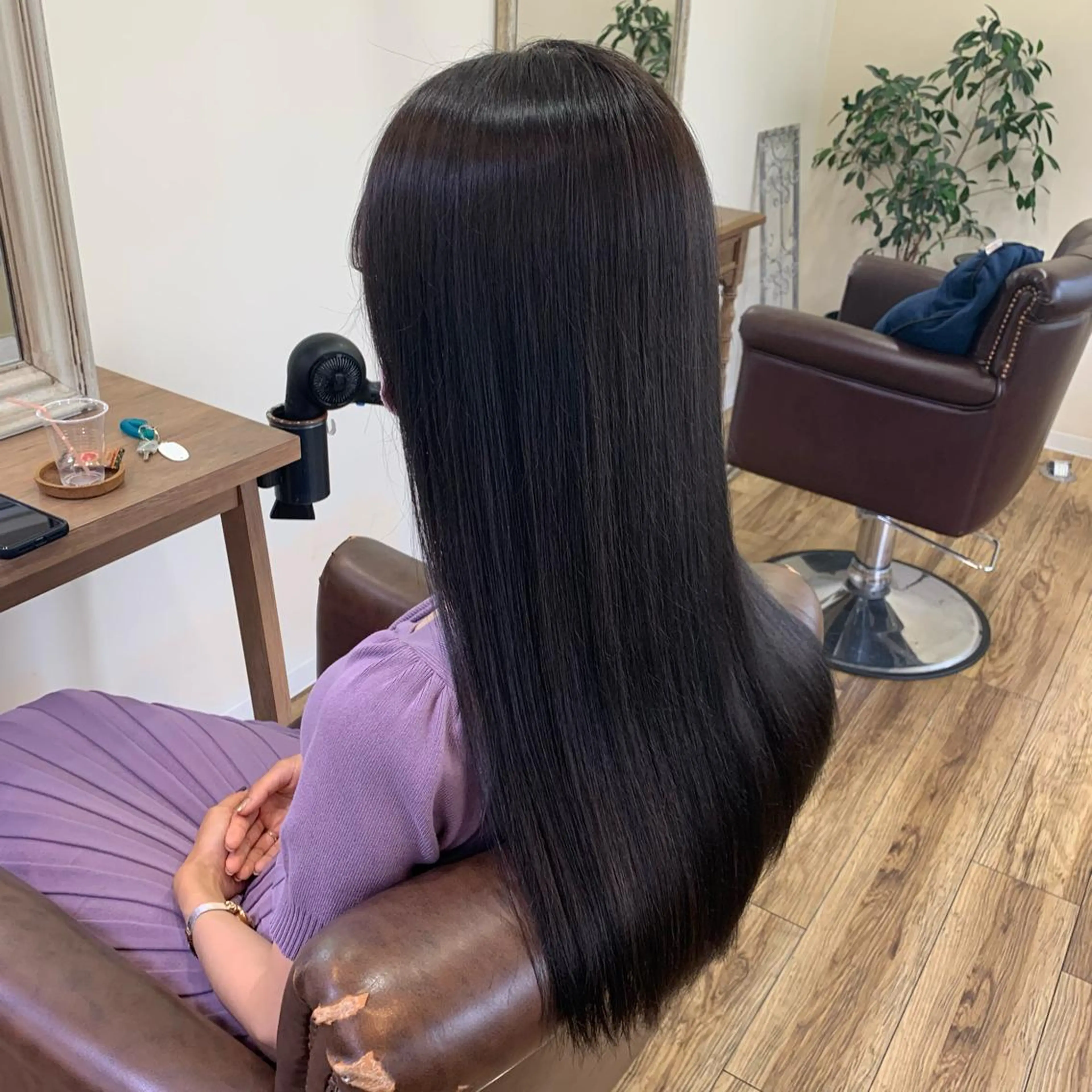 カラー ブラウンカラー ラベンダーカラー 染矢 優希のヘアスタイル