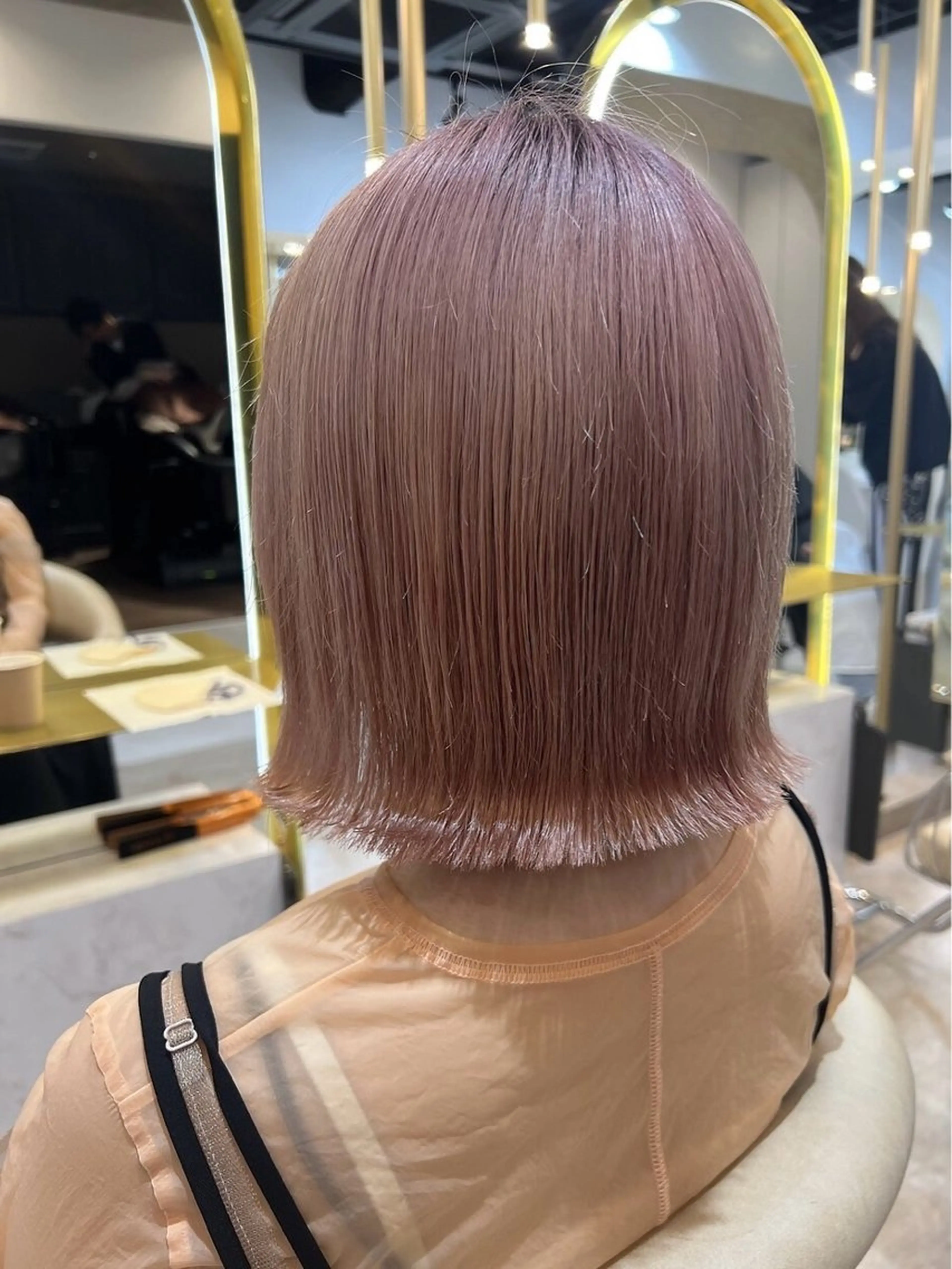 【ミニモ限定🌟】カット＋ケアブリーチ＋カラー＋うるツヤトリートメントの写真