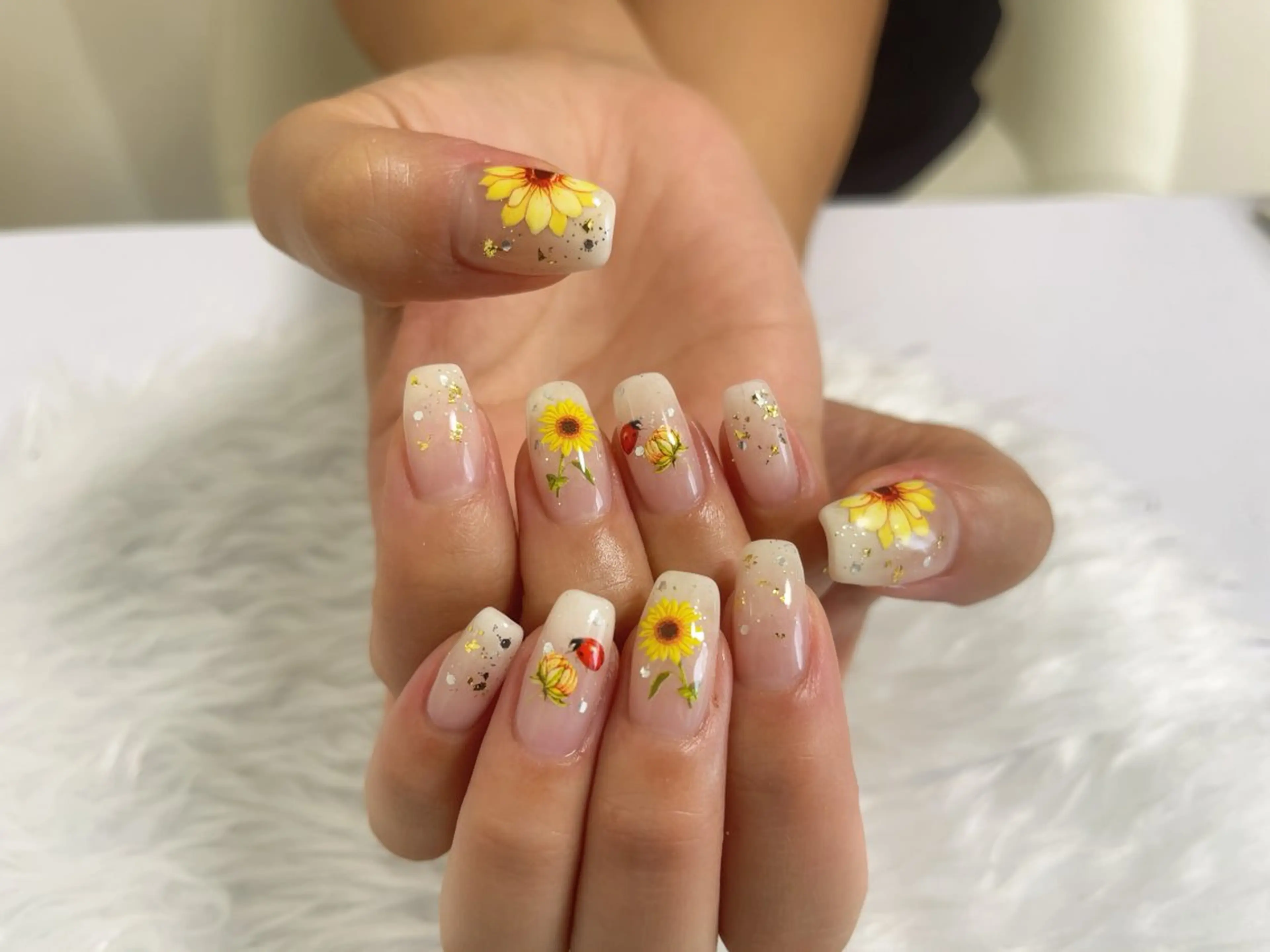 ネイル ハンドネイル プライベートサロン featherのネイルデザイン