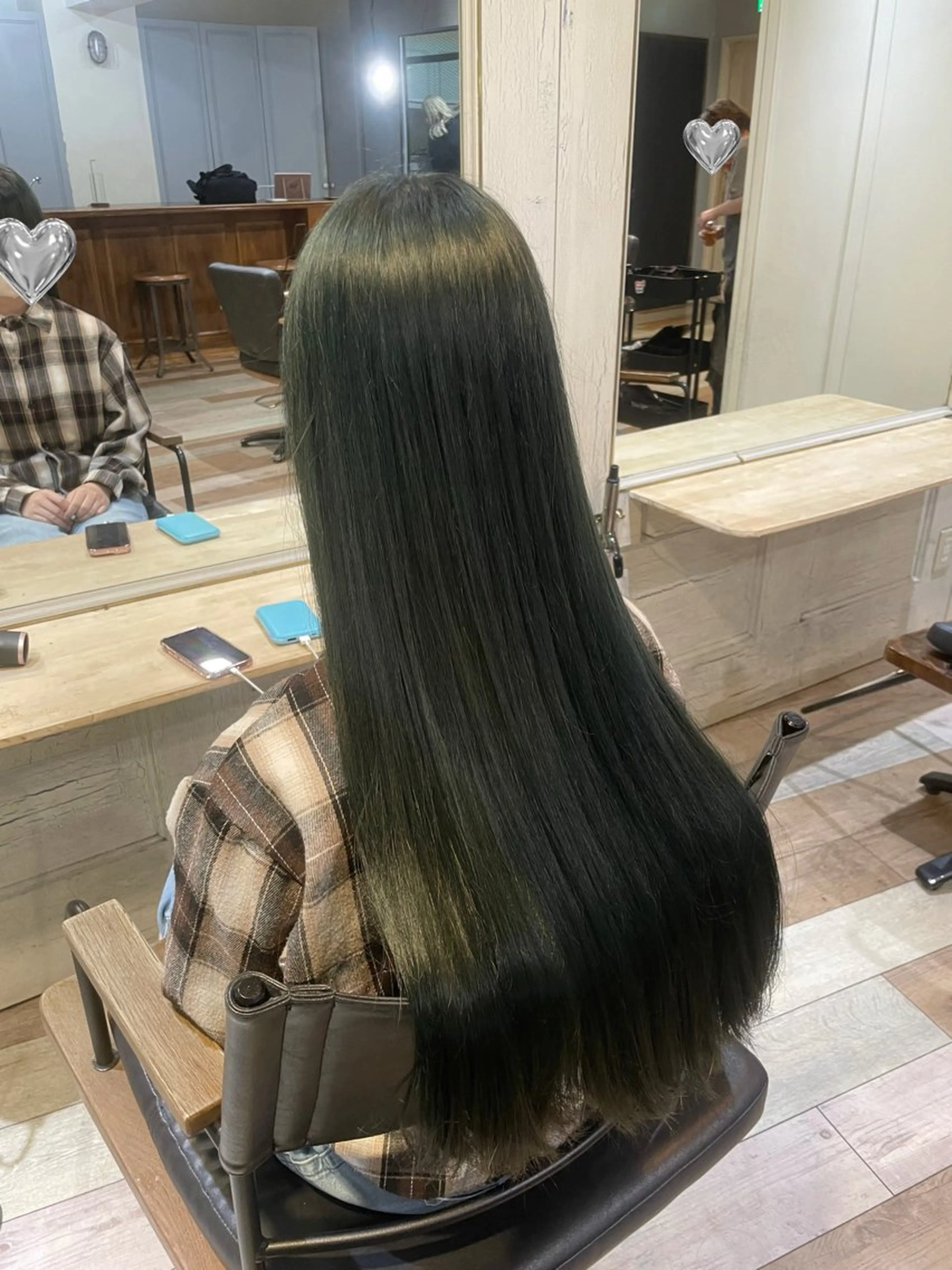 ロング カラー 盛れるレイヤー× ウルフMari🪽のヘアスタイル