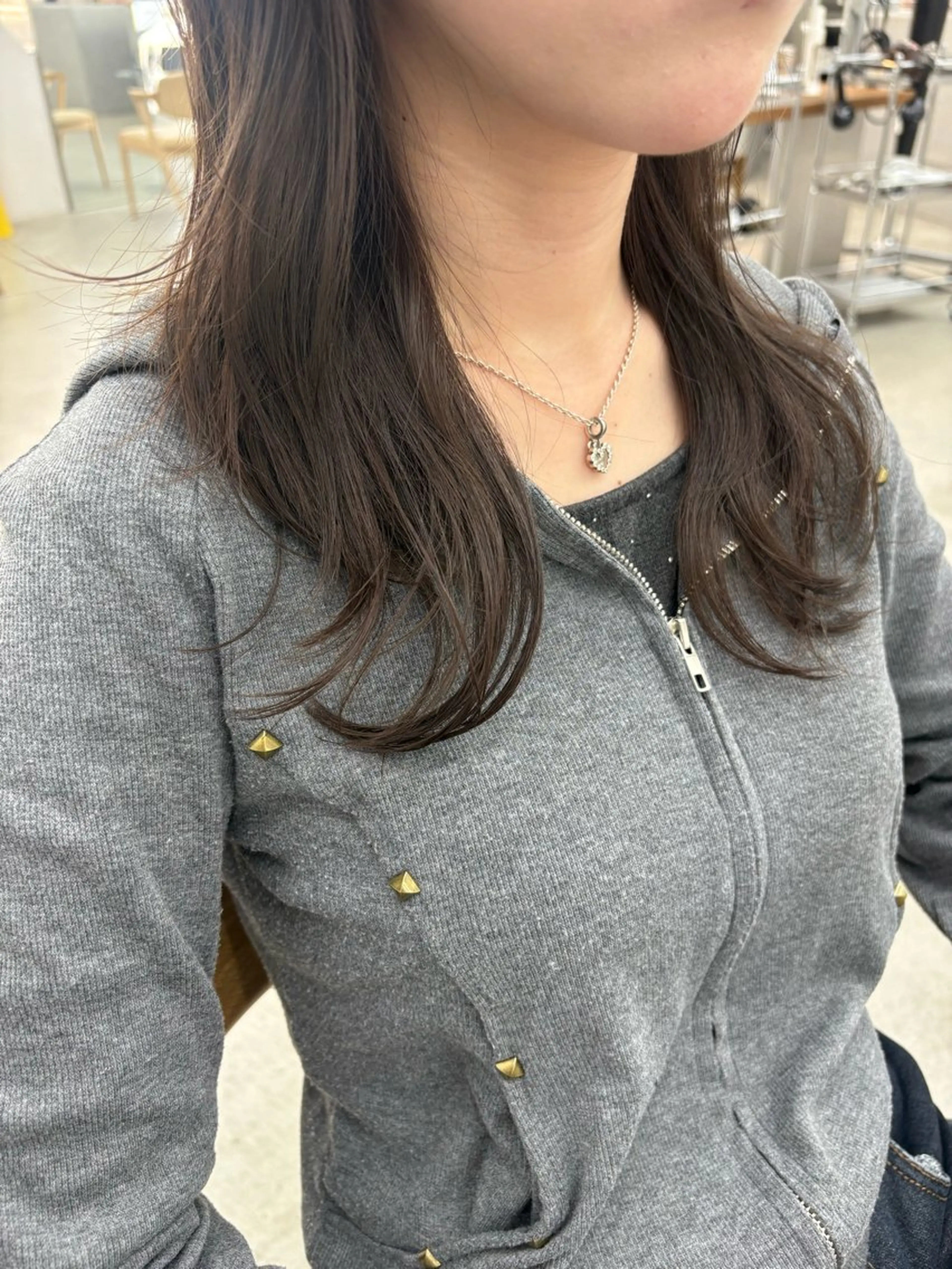 ロング カット ヘアカラー トリートメント 🪻韓国カット 🤍yuanのヘアスタイル