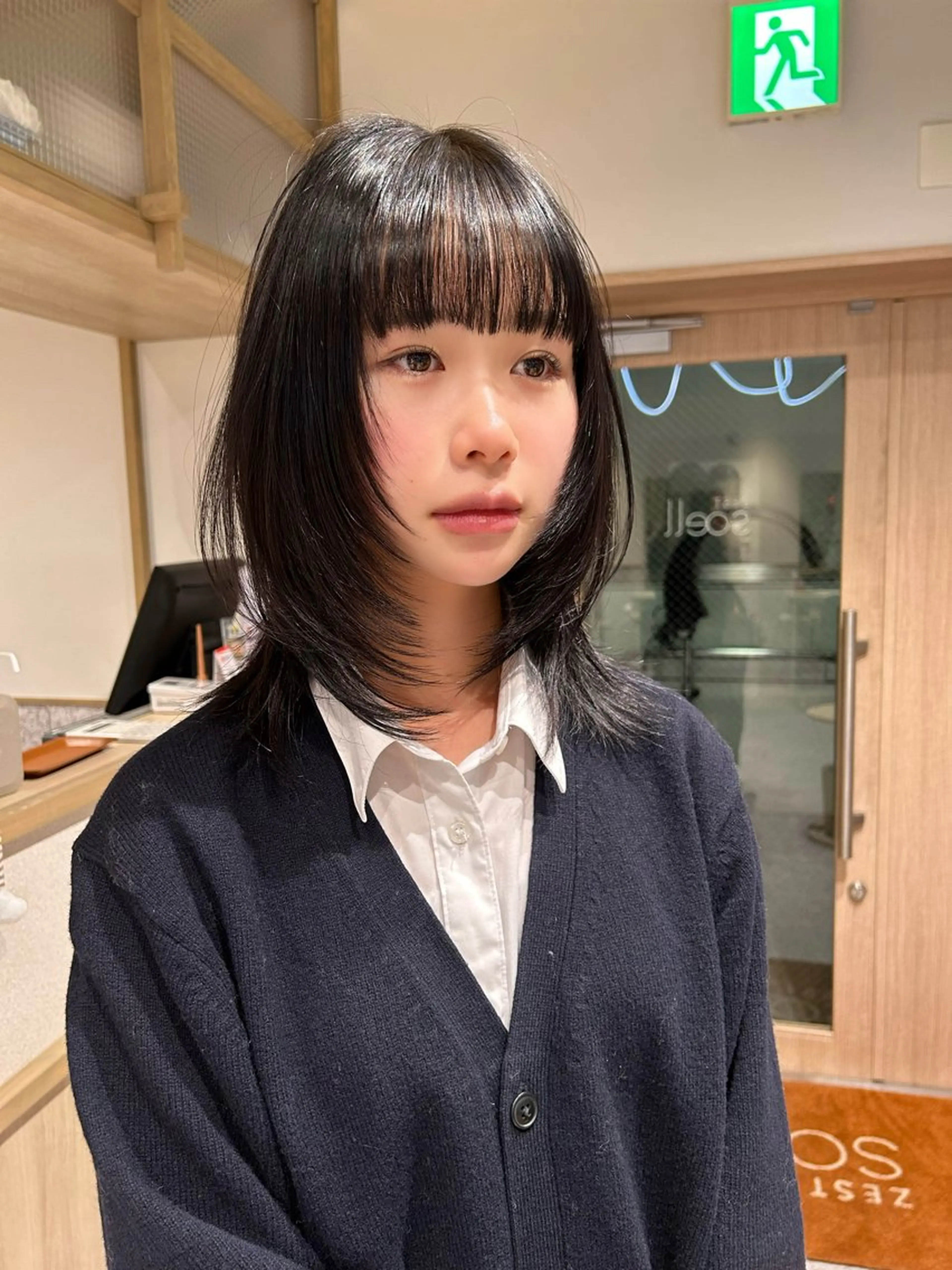 セミロング カラー ヘアアレンジ カット トレンドlayer cut💐mihoのヘアスタイル