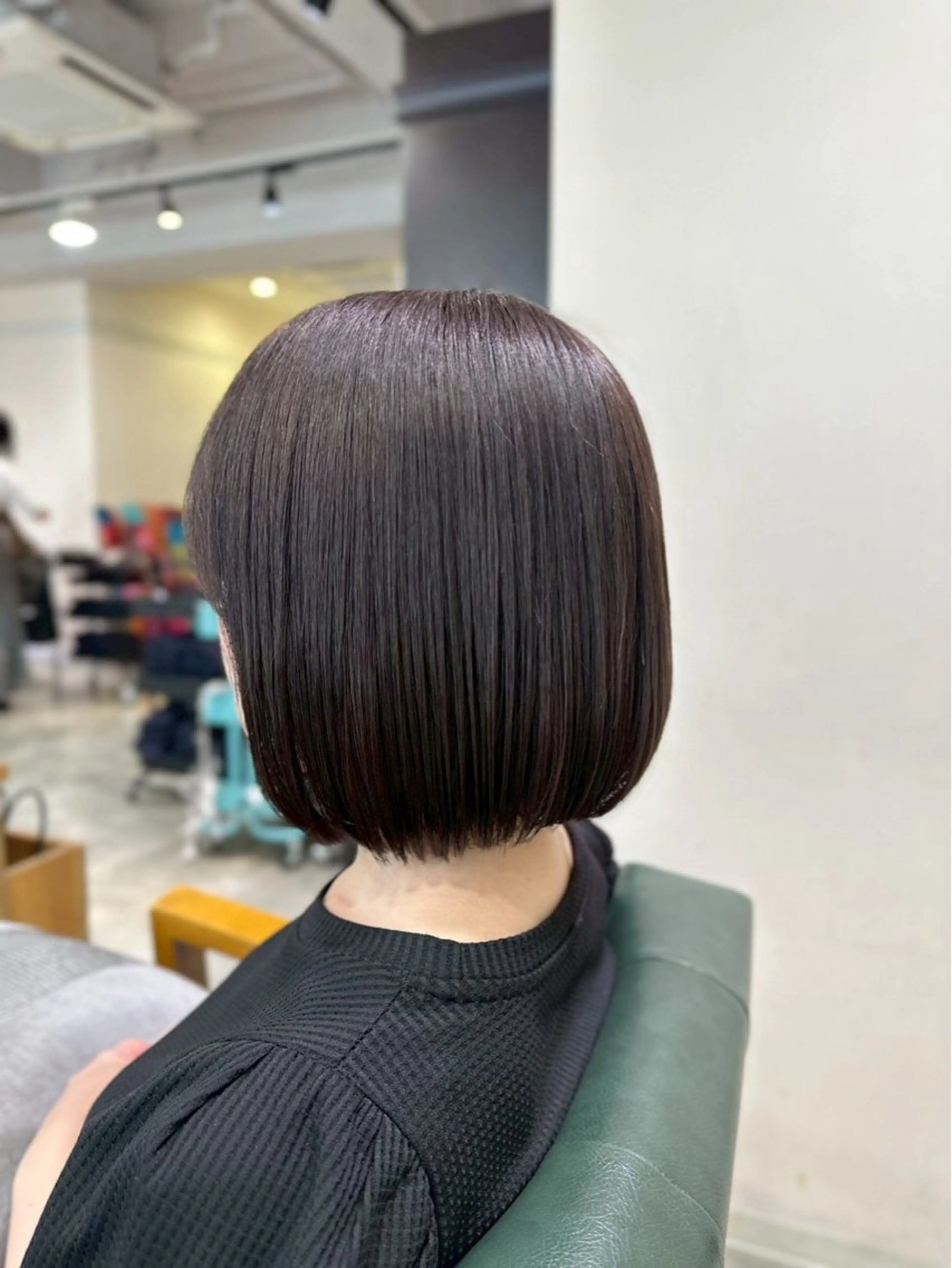 ショート 切りっぱなしボブ ボブ KASUMI  ྀི ｶｯﾄﾓﾃﾞﾙ募集のヘアスタイル