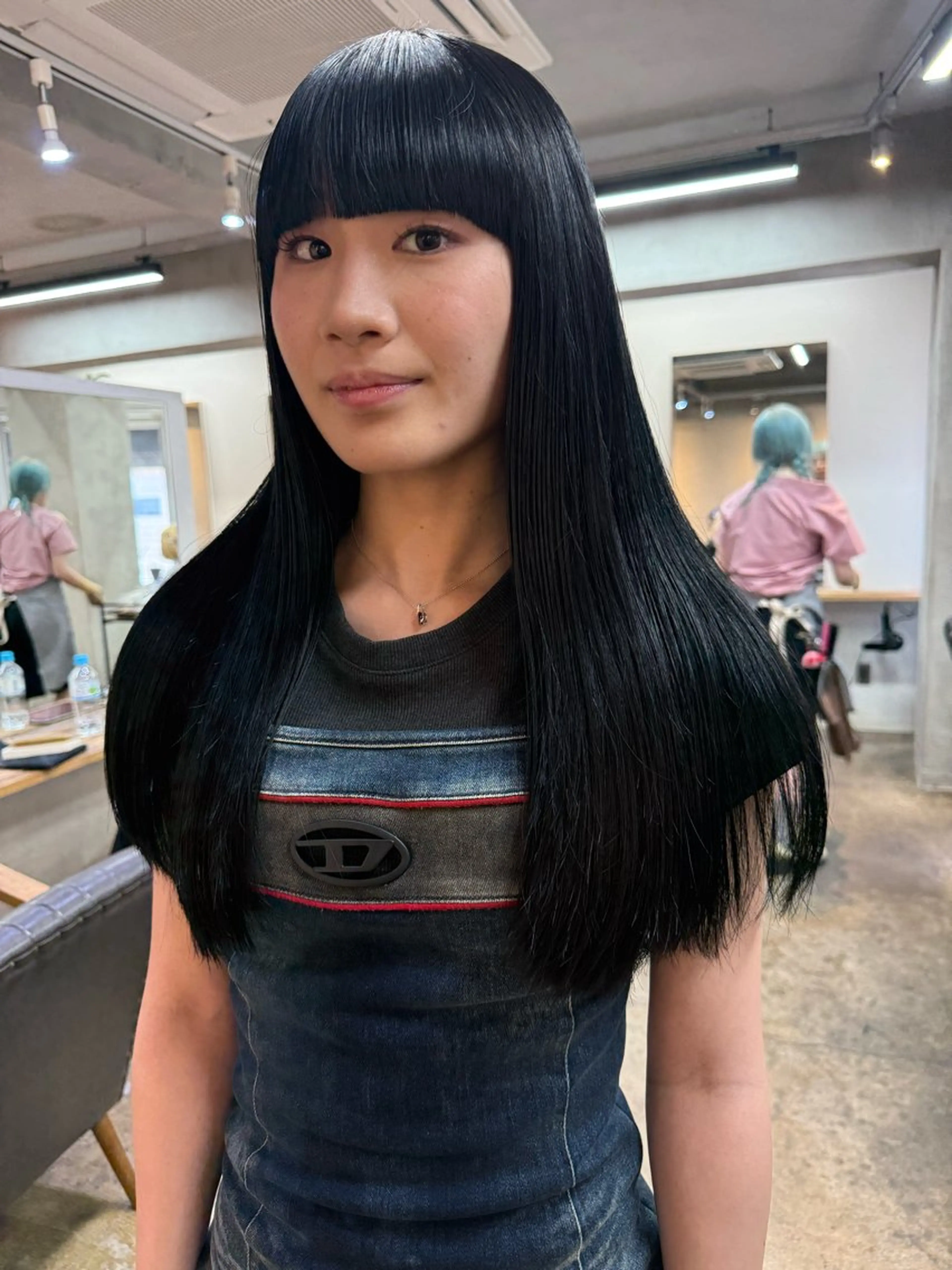 ロング カラー 黒髪 ブルーカラー ブルーブラック 森貴裕/ベージュ/ パーマ/オリーブのヘアスタイル