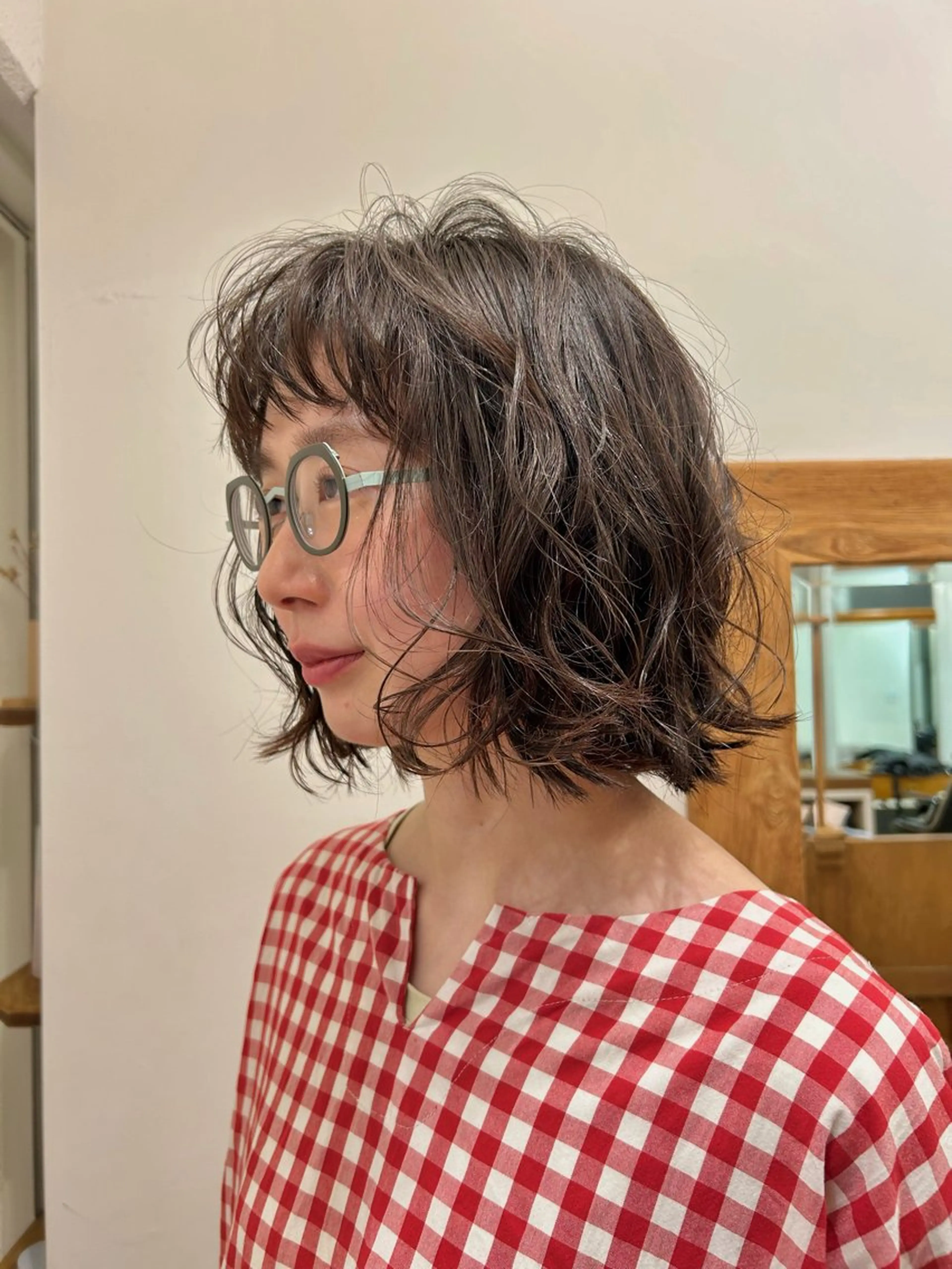ミディアム カラー ブリーチ ブリーチなしカラー カット ヘアカラー トリートメント 似合わせパーマ 🪷なりたりみのヘアスタイル