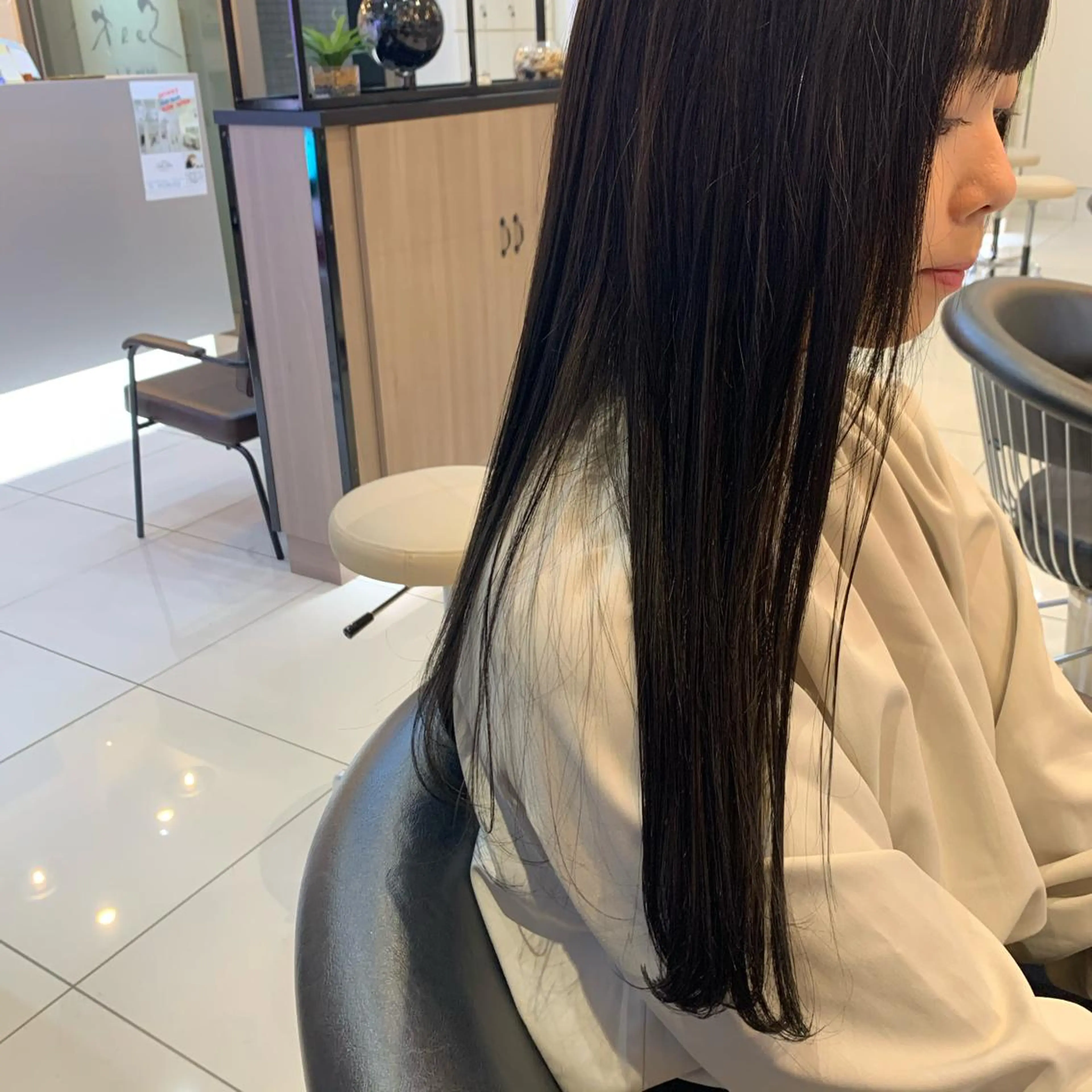 ロング カラー 透明感カラー ロング カット ヘアカラー トリートメント 早坂 裕真のヘアスタイル