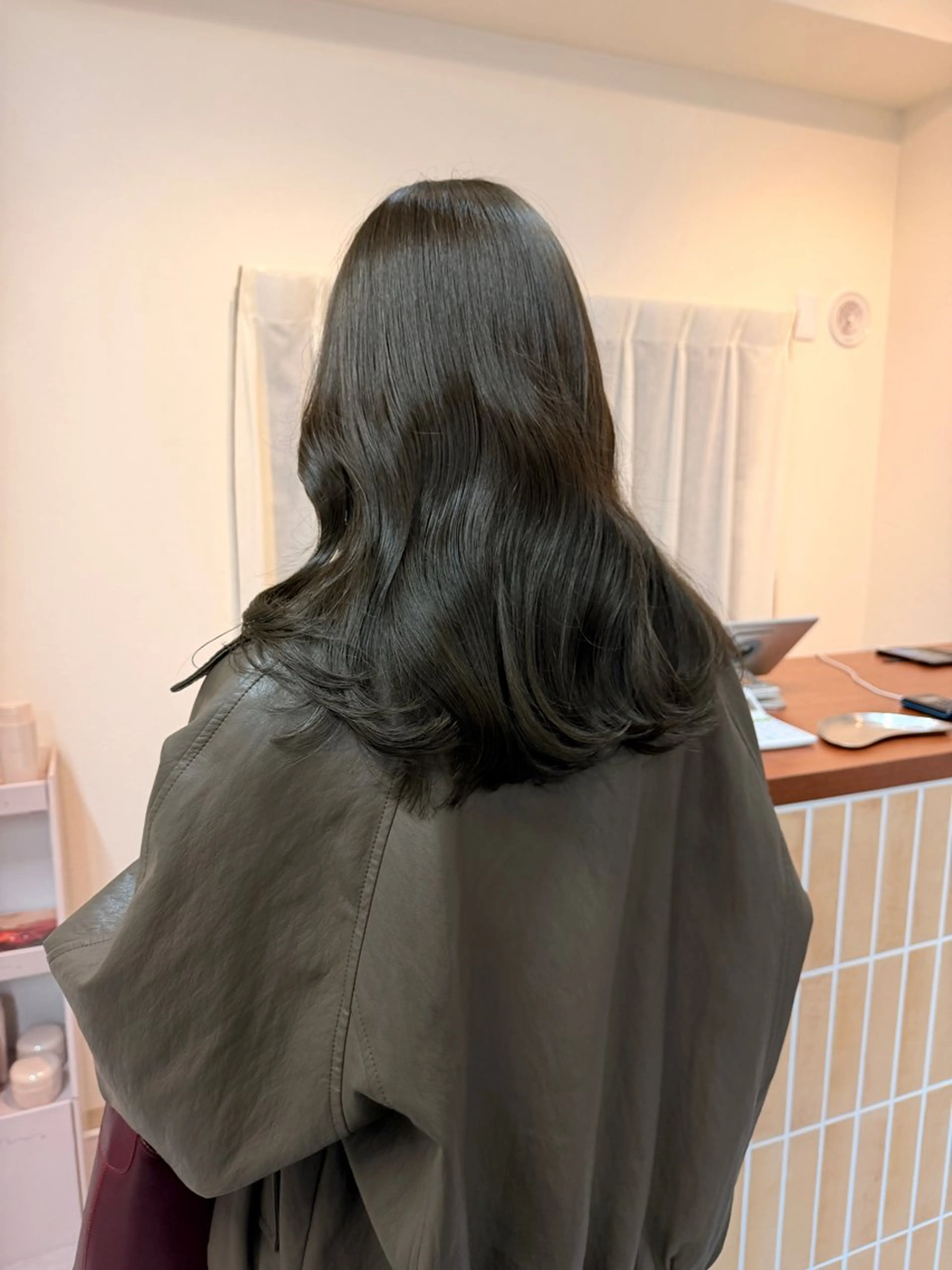 セミロング カラー カット ヘアカラー トリートメント トレンドと似合わせ/ マンツーマン/西上楓のヘアスタイル