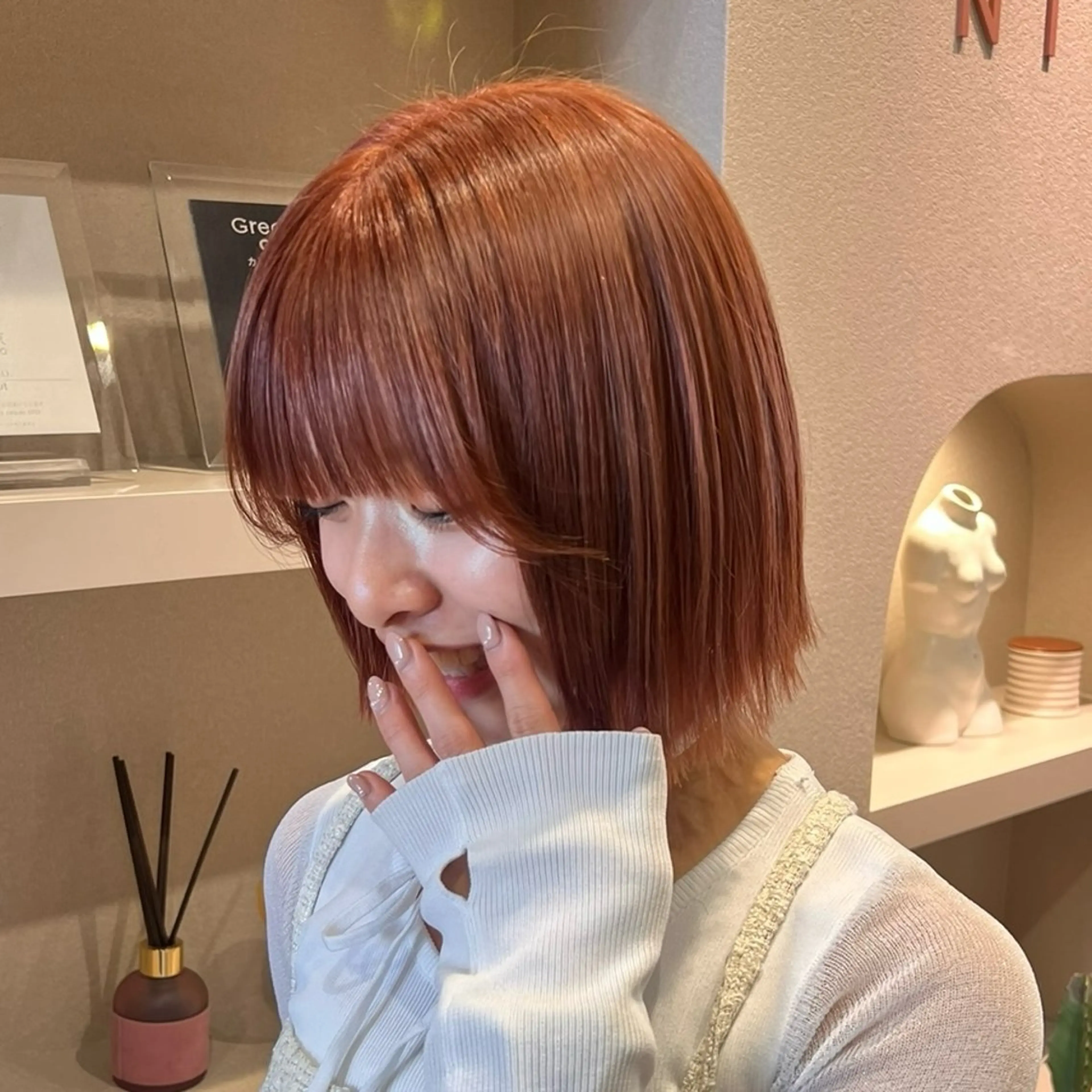 カラー ブリーチ オレンジ ヘアカラー ハイトーン／暖色 👩🏼HONOKAのヘアスタイル