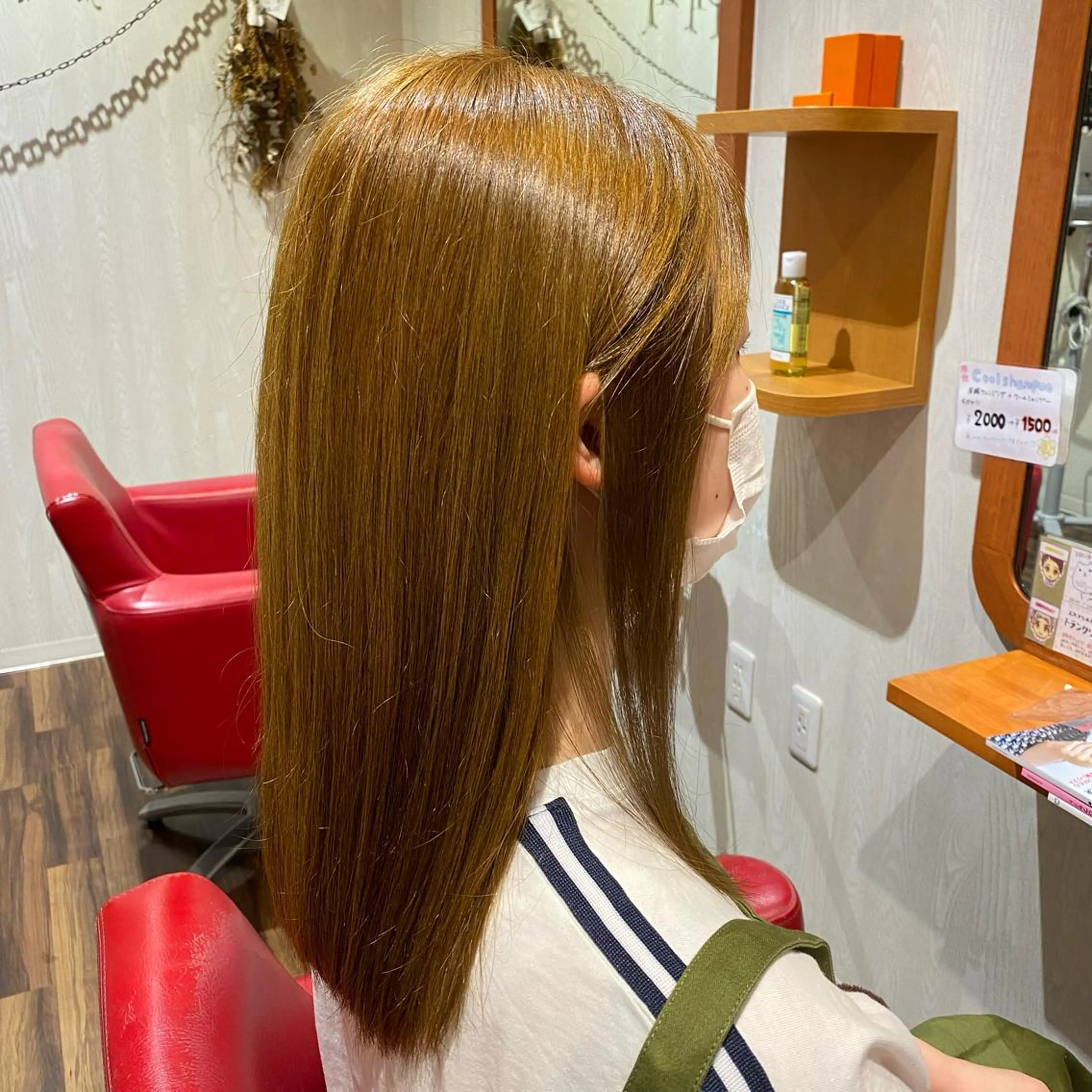 セミロング カラー イヤリングカラー 木宮 美緒のヘアスタイル