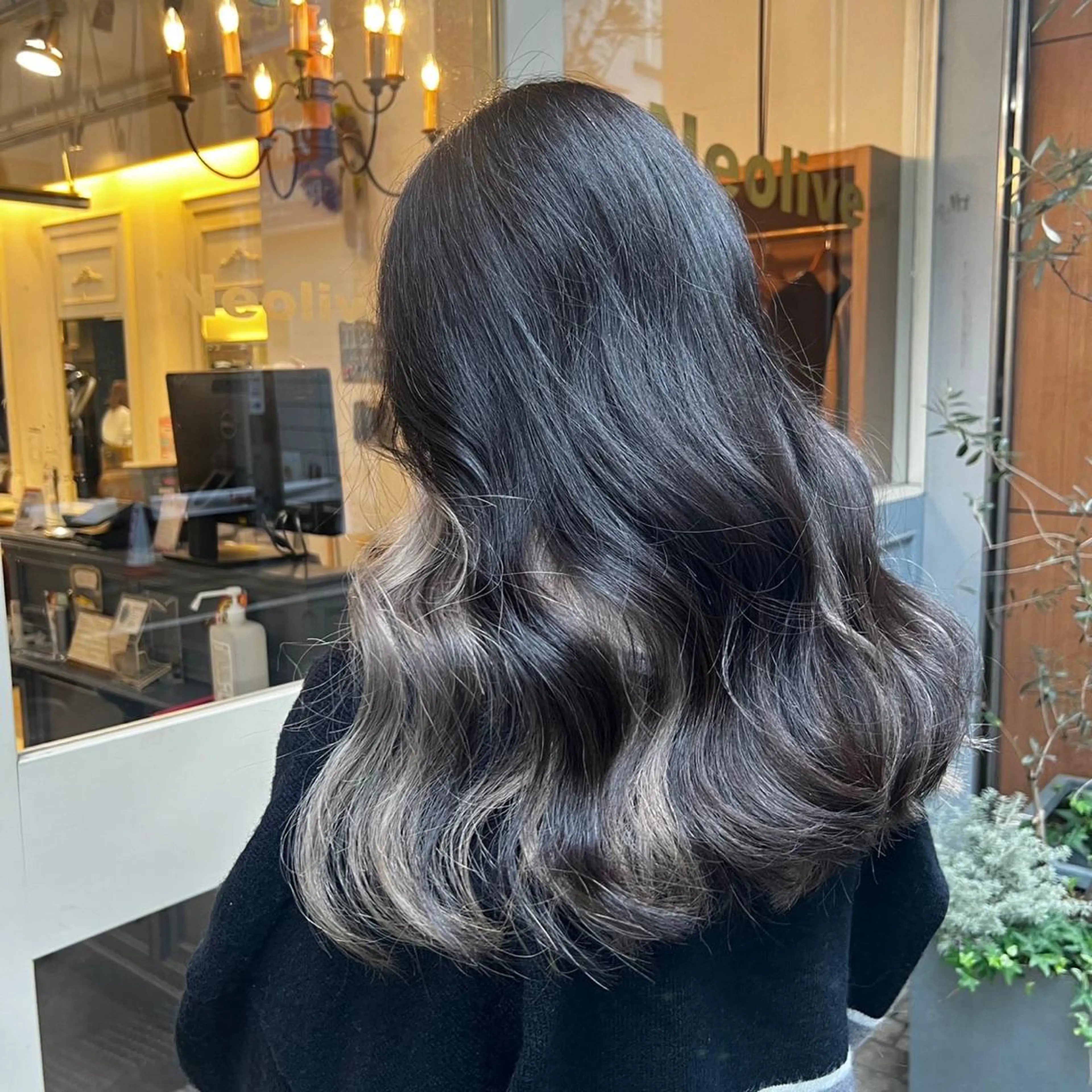 セミロング 韓国ヘアー🇰🇷 MIWAのヘアスタイル