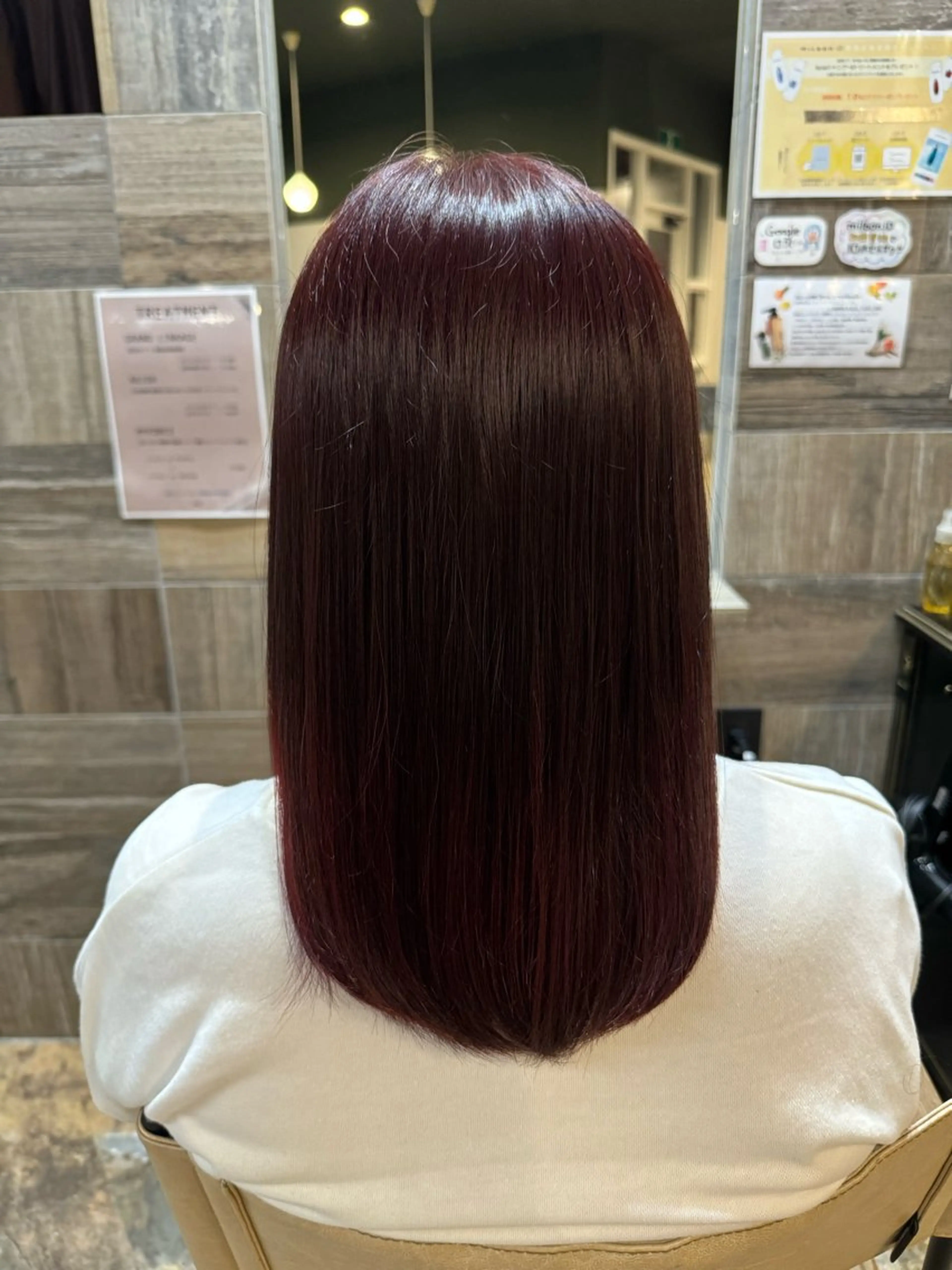 セミロング カラー 雨宮 なおのヘアスタイル