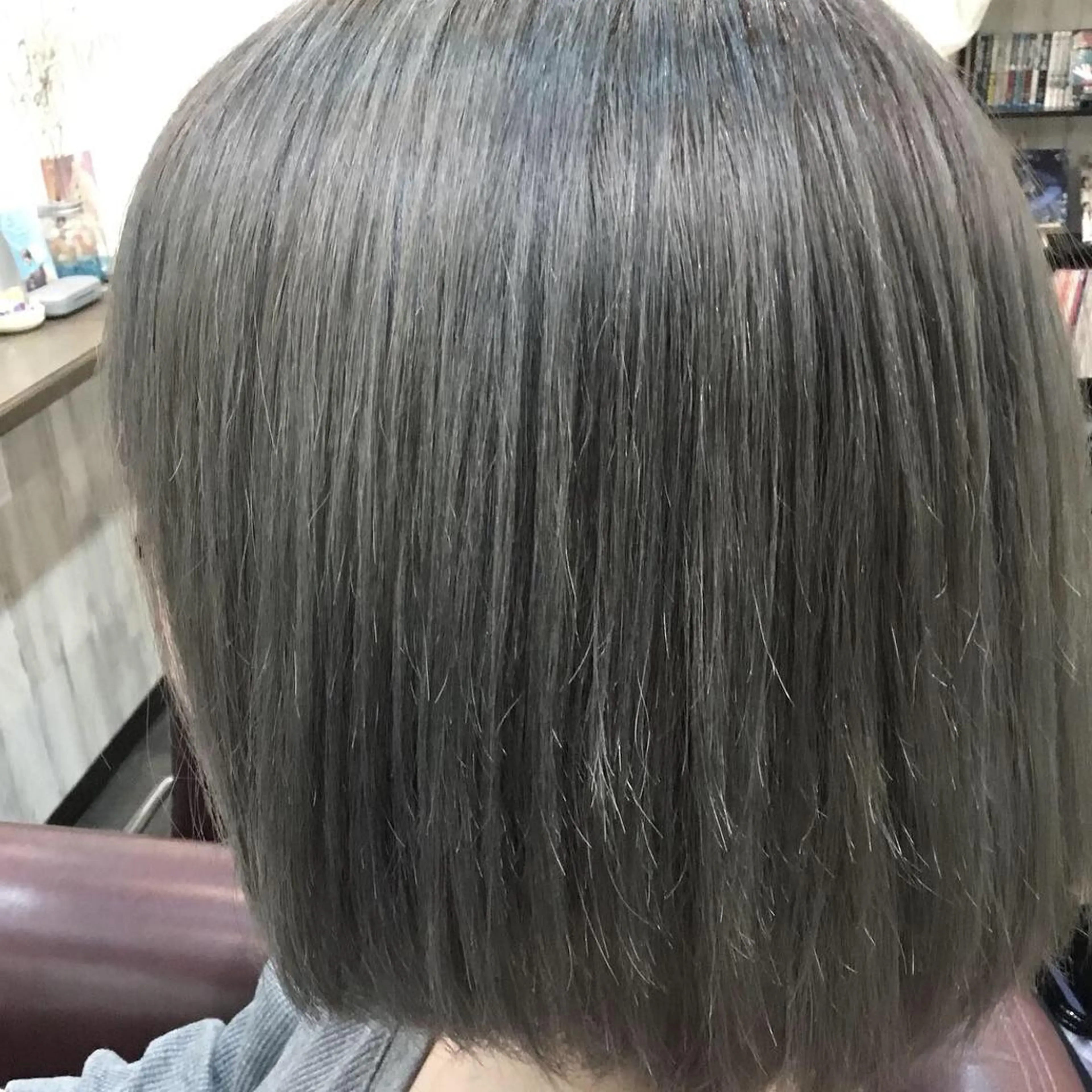ミディアム カラー 金崎 新吾のヘアスタイル