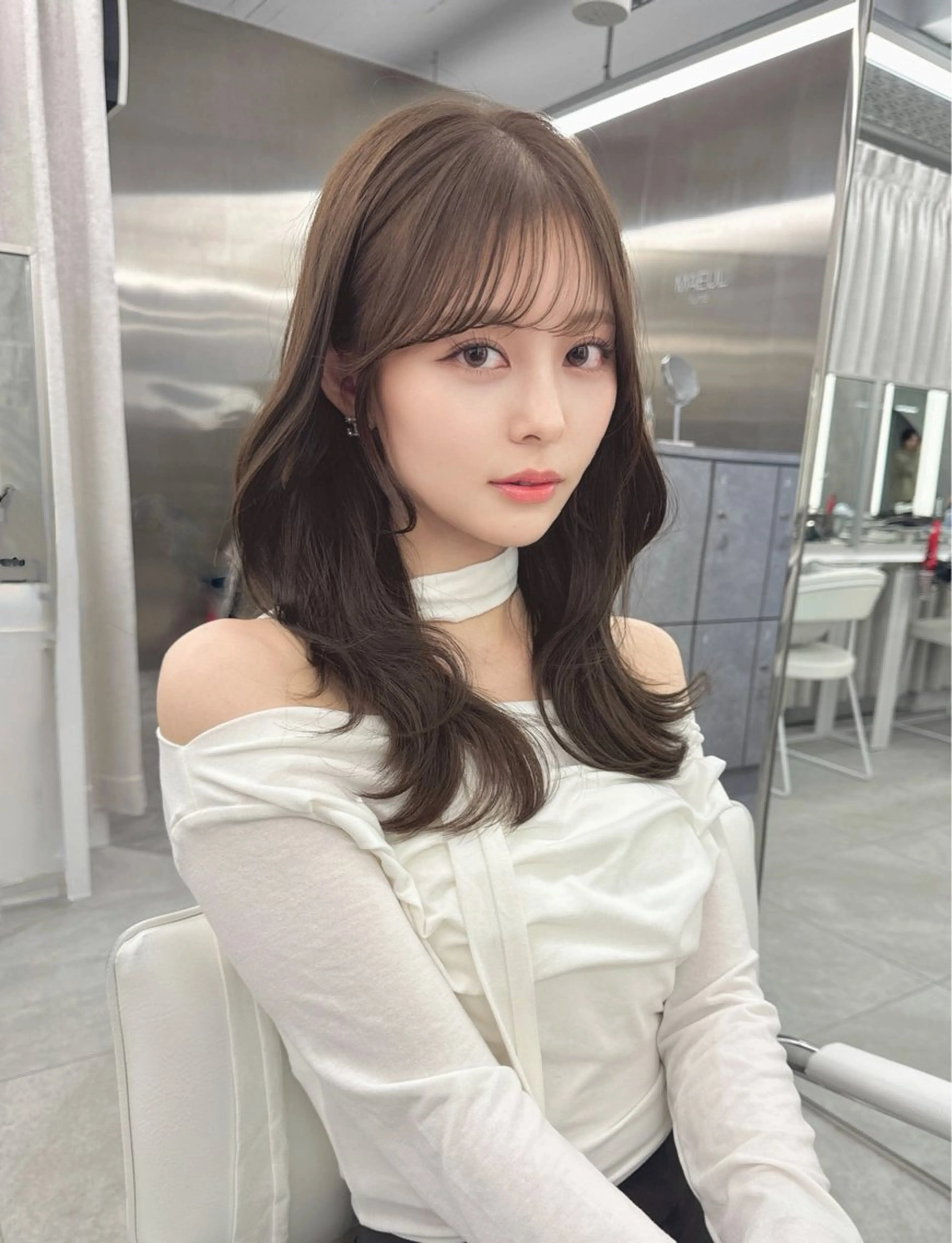 セミロング MAEUL 【マウル】栄のヘアスタイル