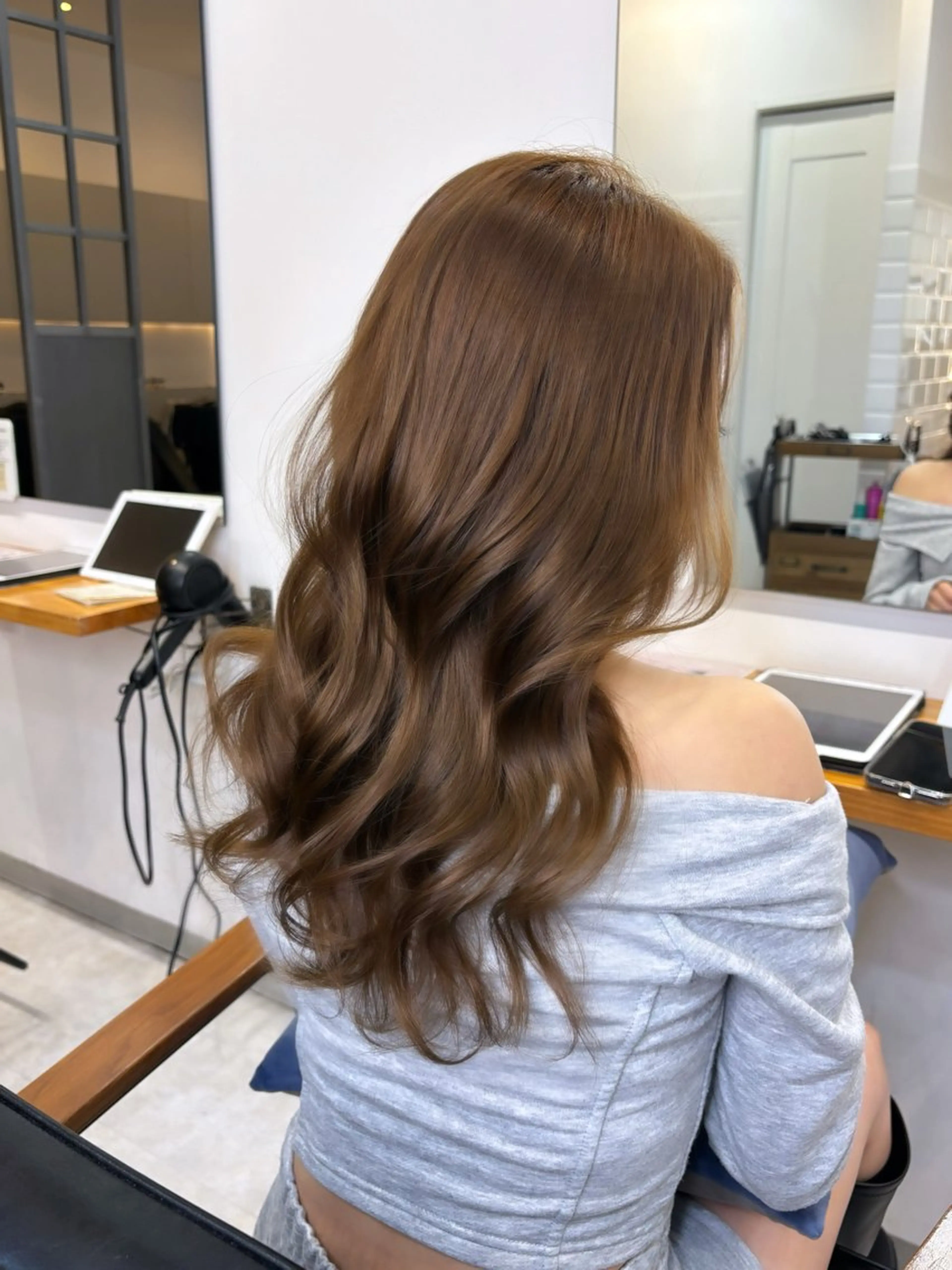 セミロング ヘアカラー konatsu 🪽captureのヘアスタイル