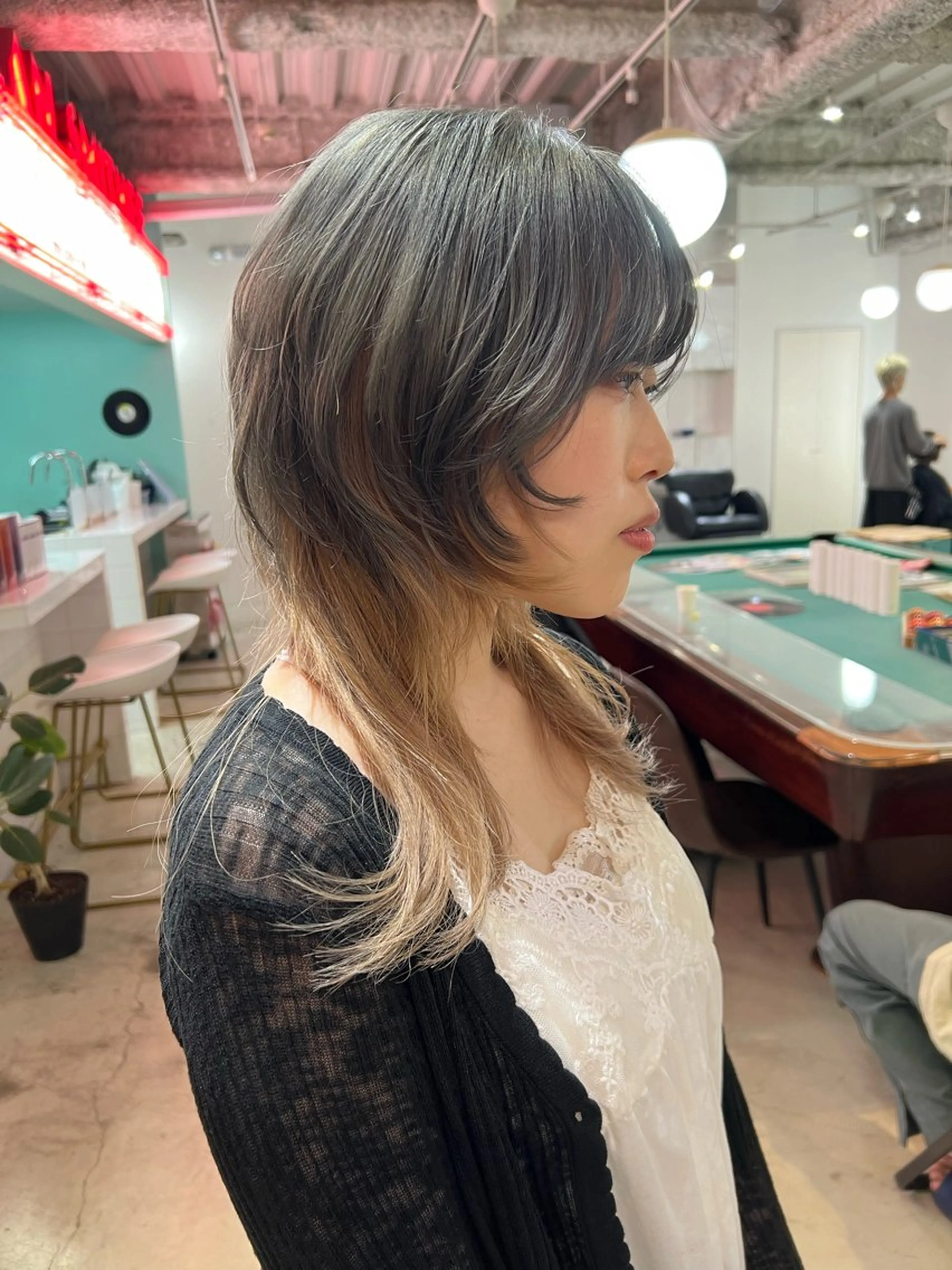 ミディアム ヘアカラー トリートメント 💥ウルフカット デザインあんな💥のヘアスタイル