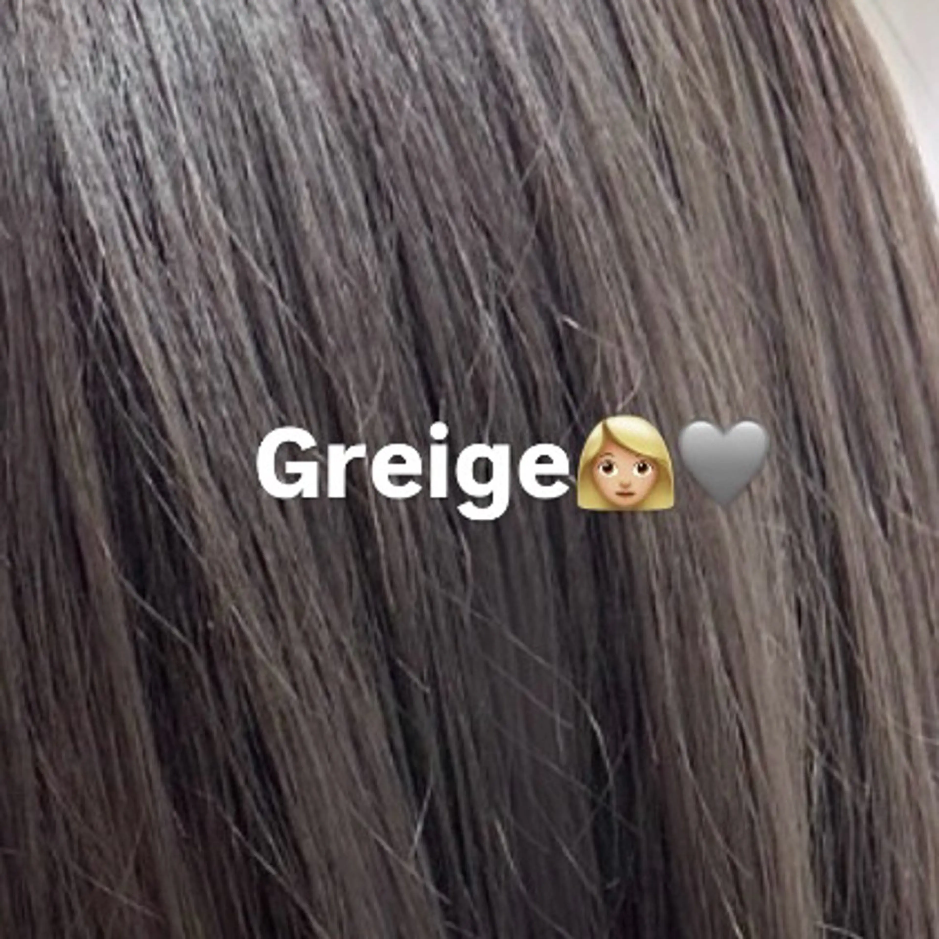 カラー ブリーチ 透明感カラー ハイトーン／暖色 👩🏼HONOKAのヘアスタイル