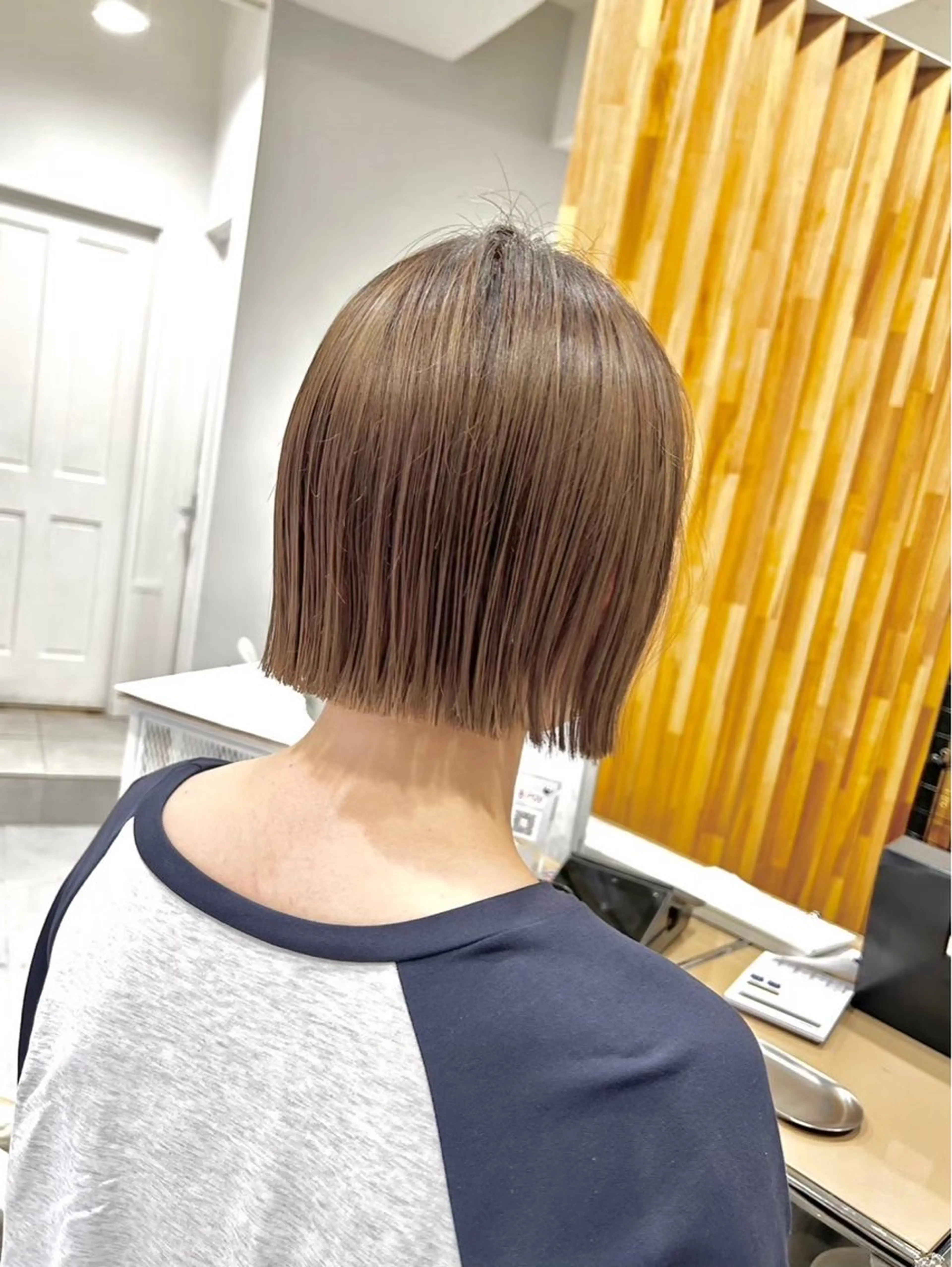 ショート レイヤーカット⛓ hina🩶のヘアスタイル