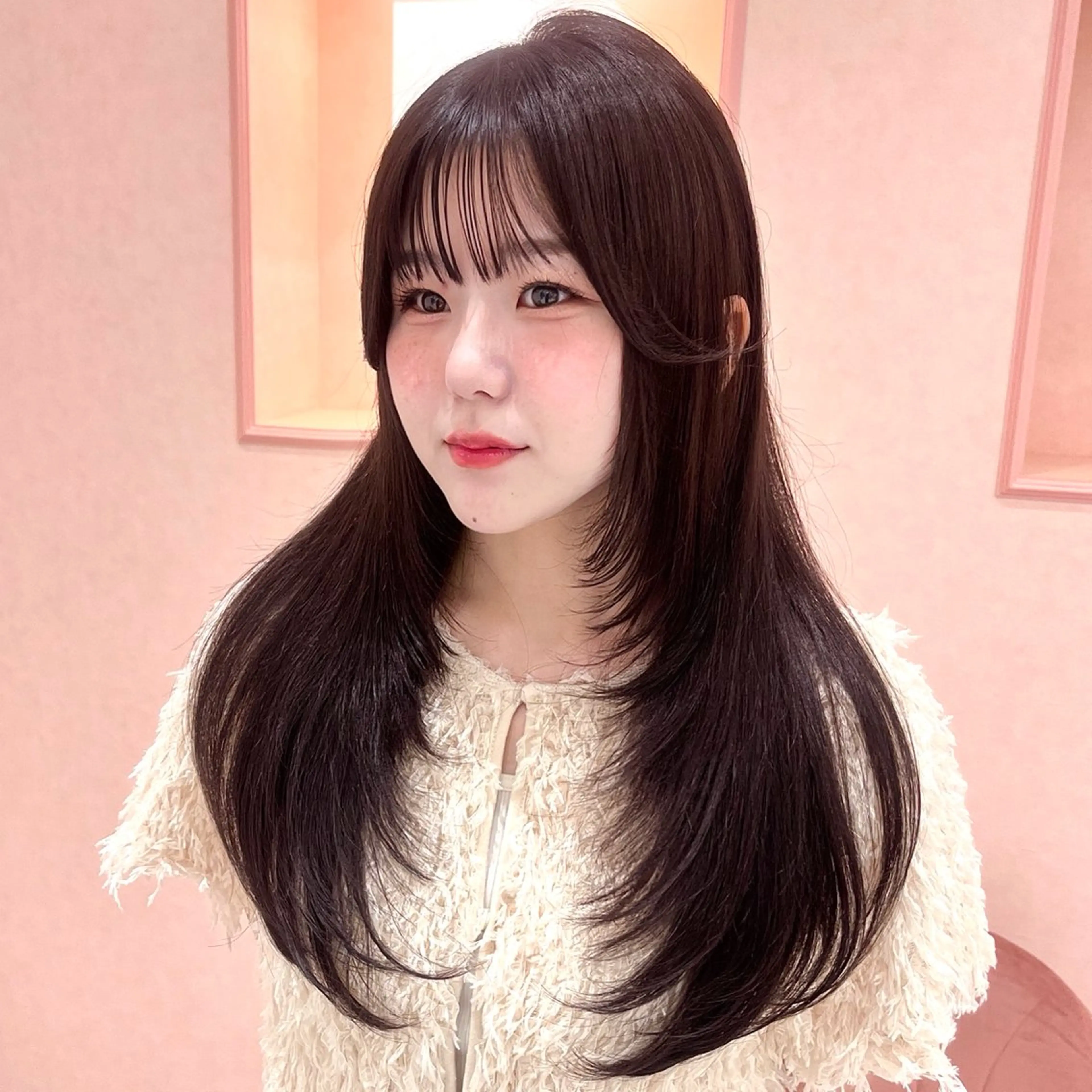 ロング カラー ブラウンカラー ショコラブラウン ピンクカラー ハイレイヤー レイヤーカット トレンド韓国モテヘア Natsuki🌛のヘアスタイル