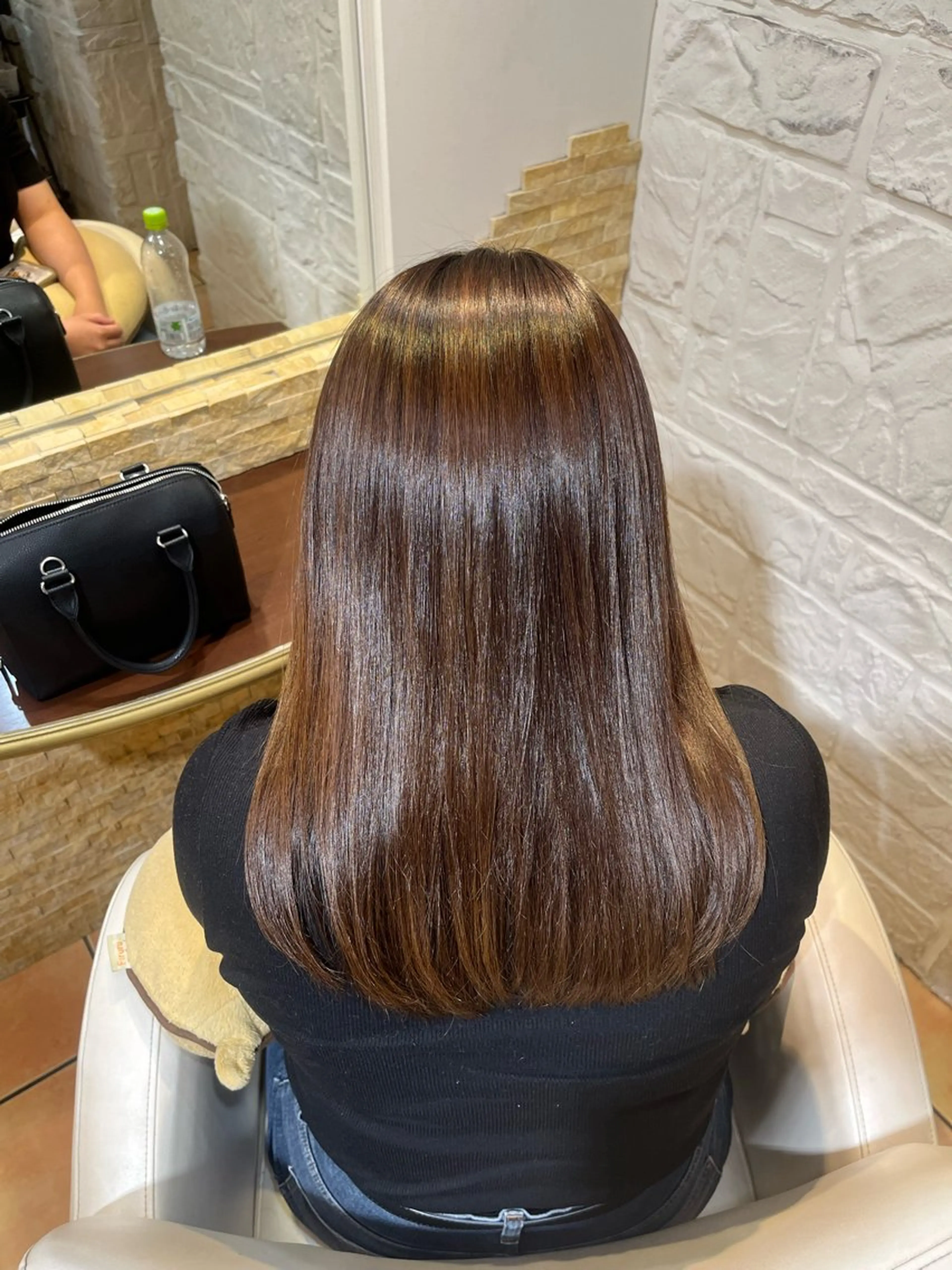 セミロング 宮本 琴音のヘアスタイル