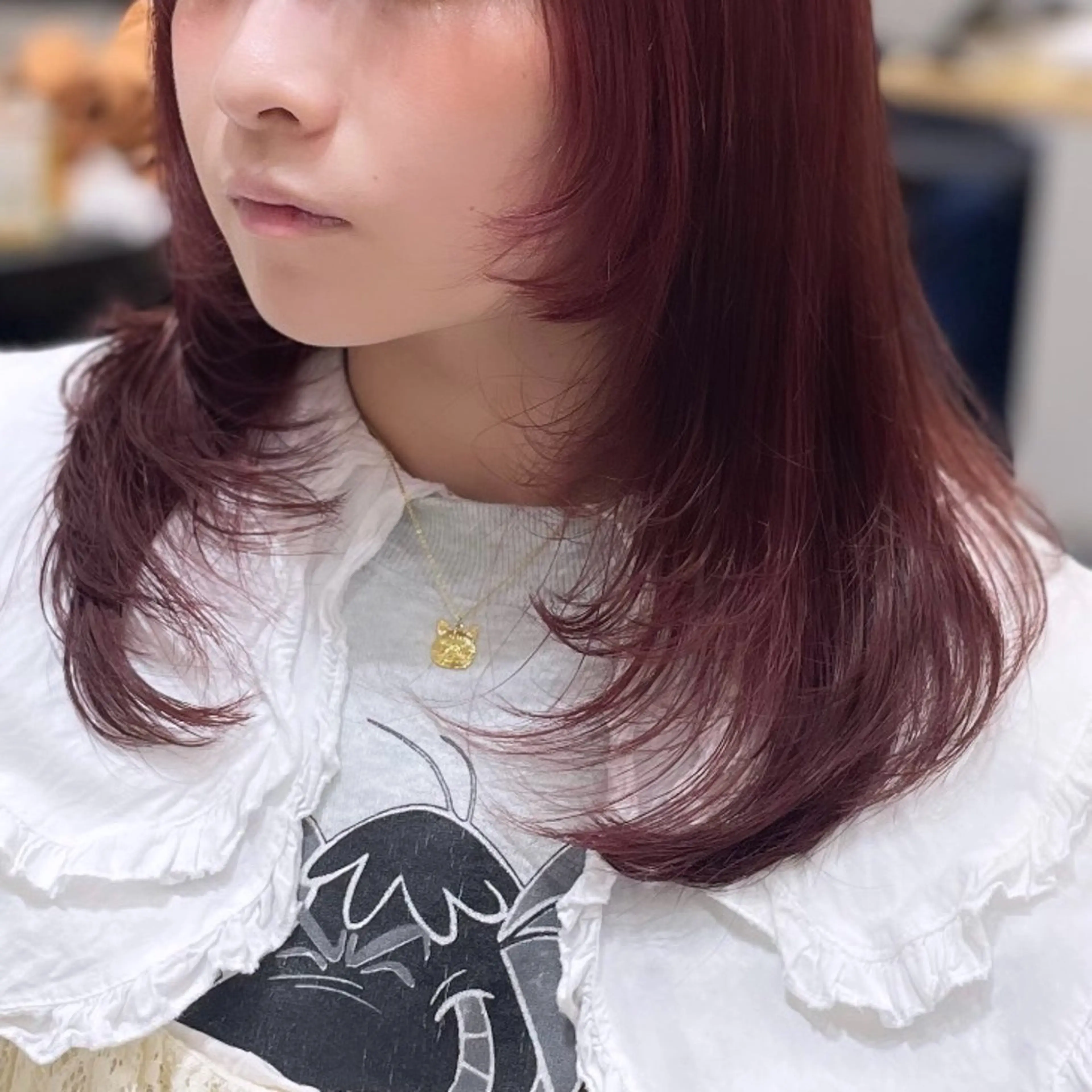 セミロング カラー ボルドーカラー 顔周りカット レイヤーカット カット ヘアカラー Rui/透明感カラー 暖色/レイヤーカットのヘアスタイル