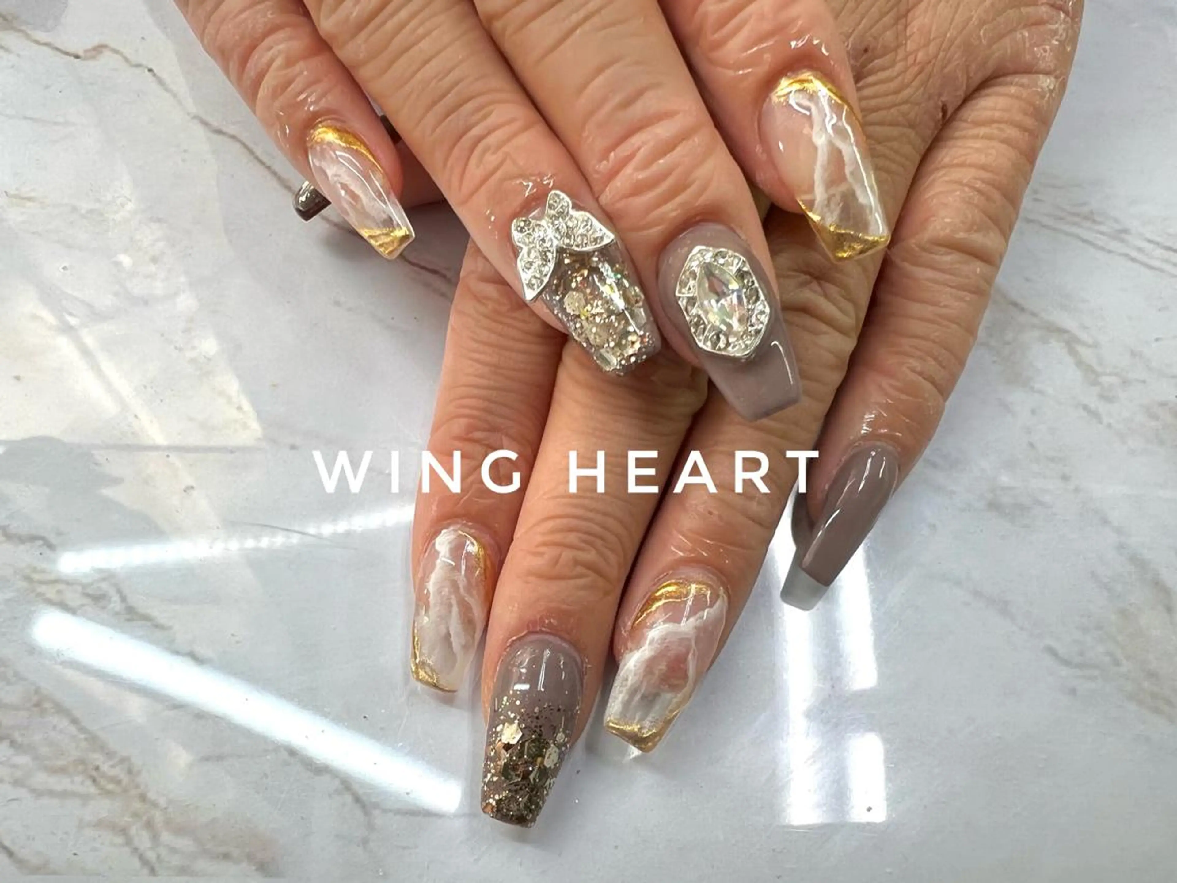 ネイル I. AYUMIのネイルデザイン