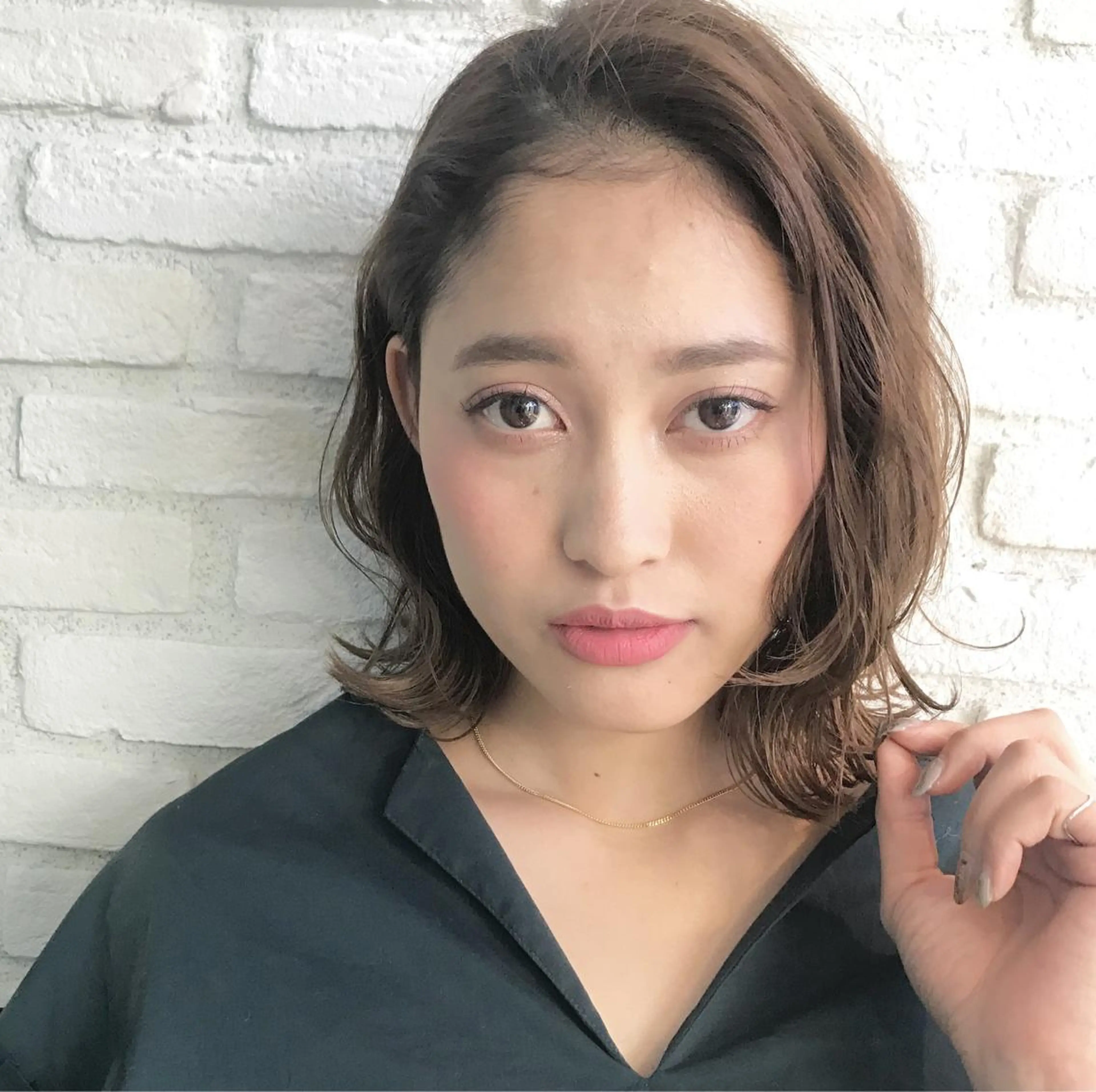 ミディアム 顔周りカット 伊 杏のヘアスタイル