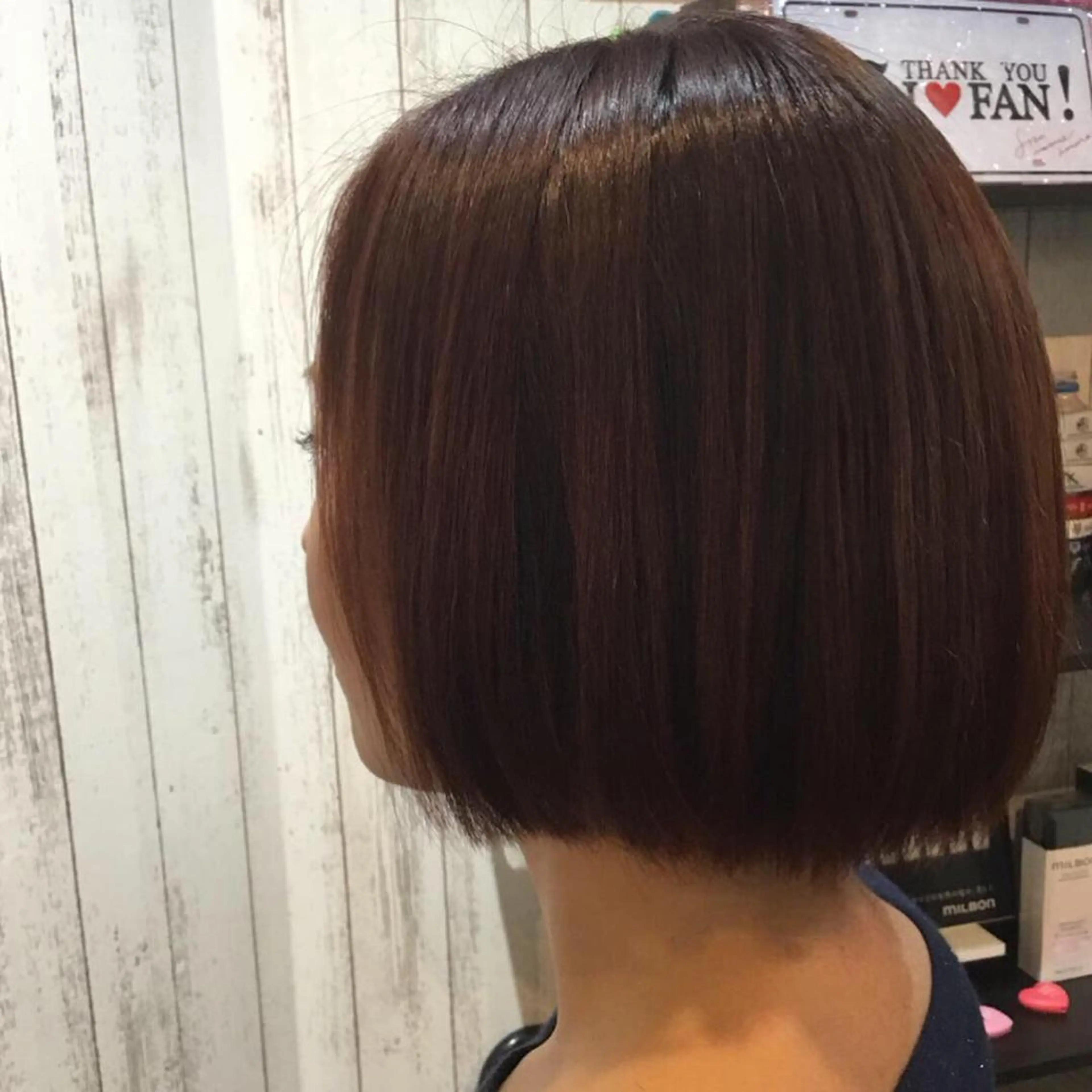 ショート カラー パーマ embrace エンブレイスのヘアスタイル