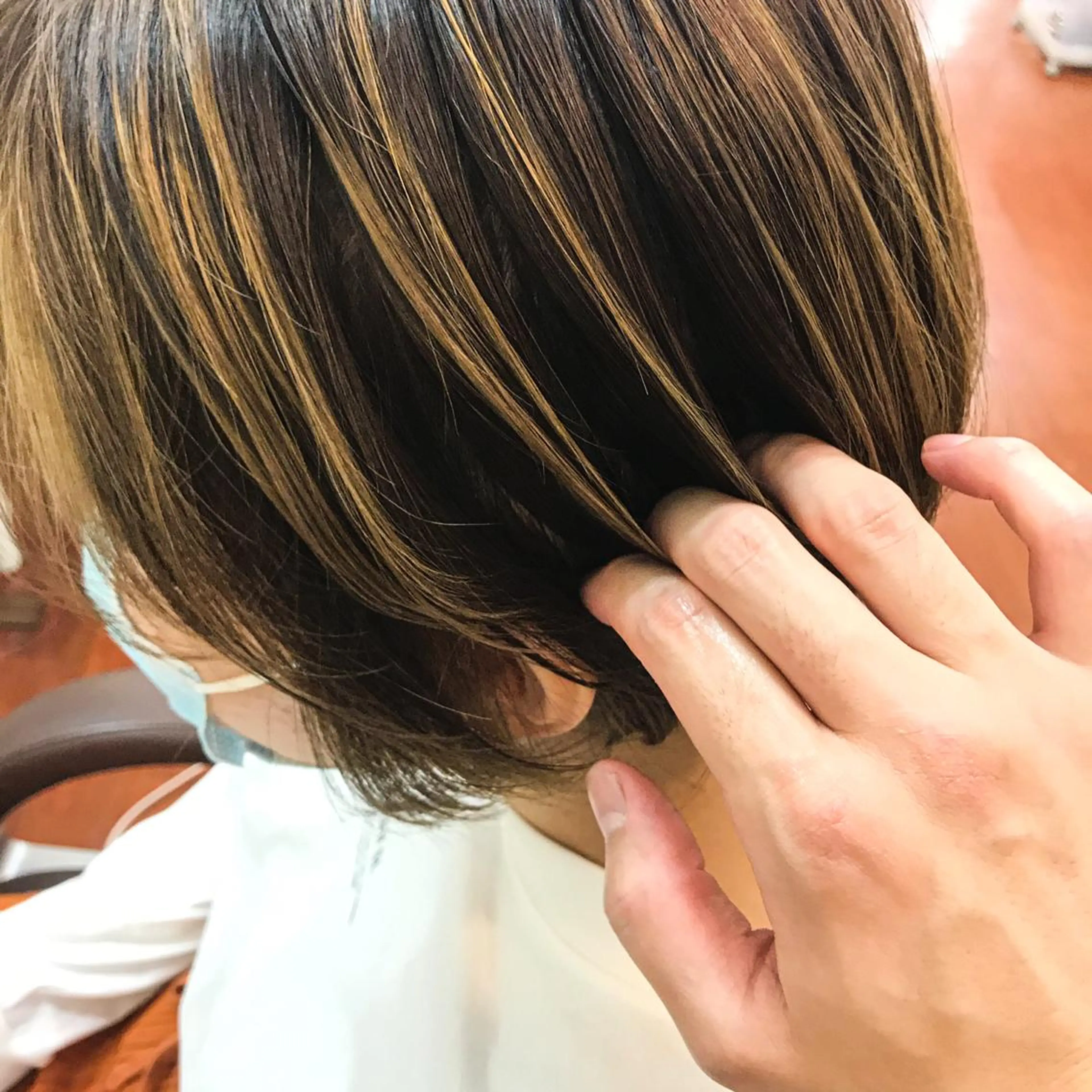 ショート カラー ヨシダ トオルのヘアスタイル