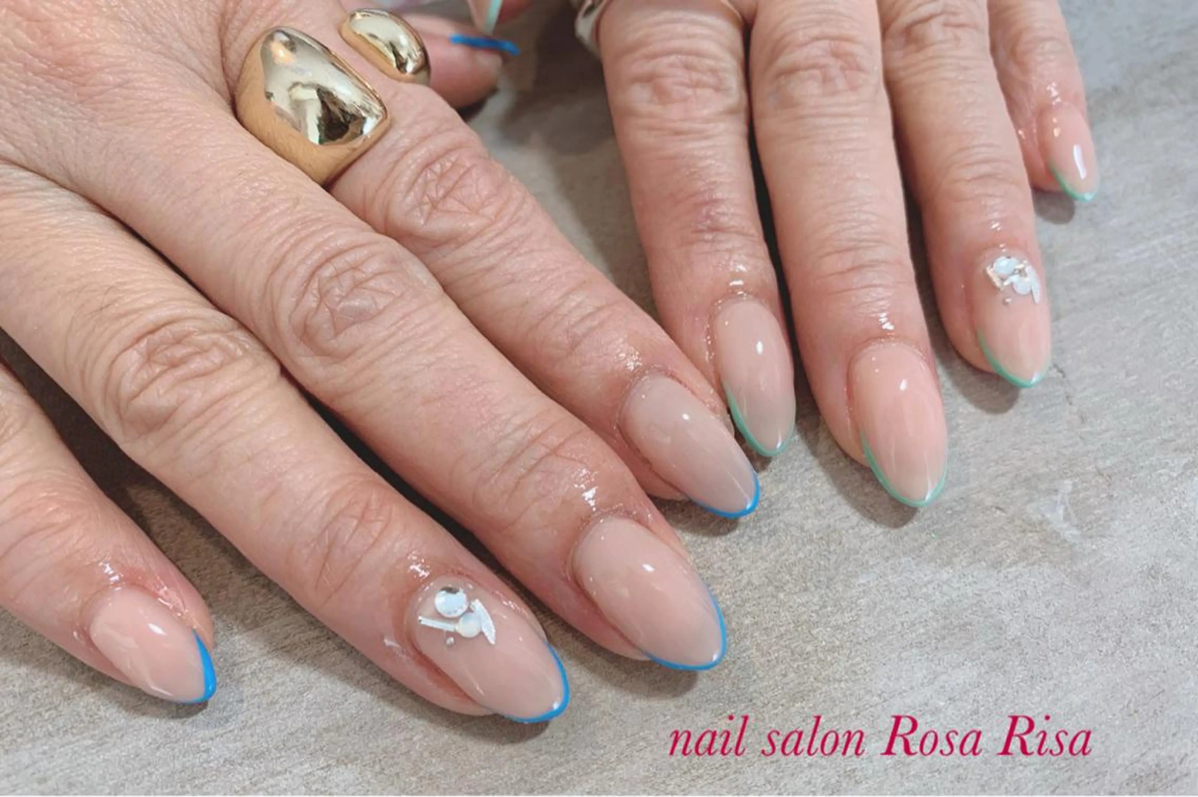 ミディアム ネイル ネイルスタジオ シェイクユアハンズのネイルデザイン