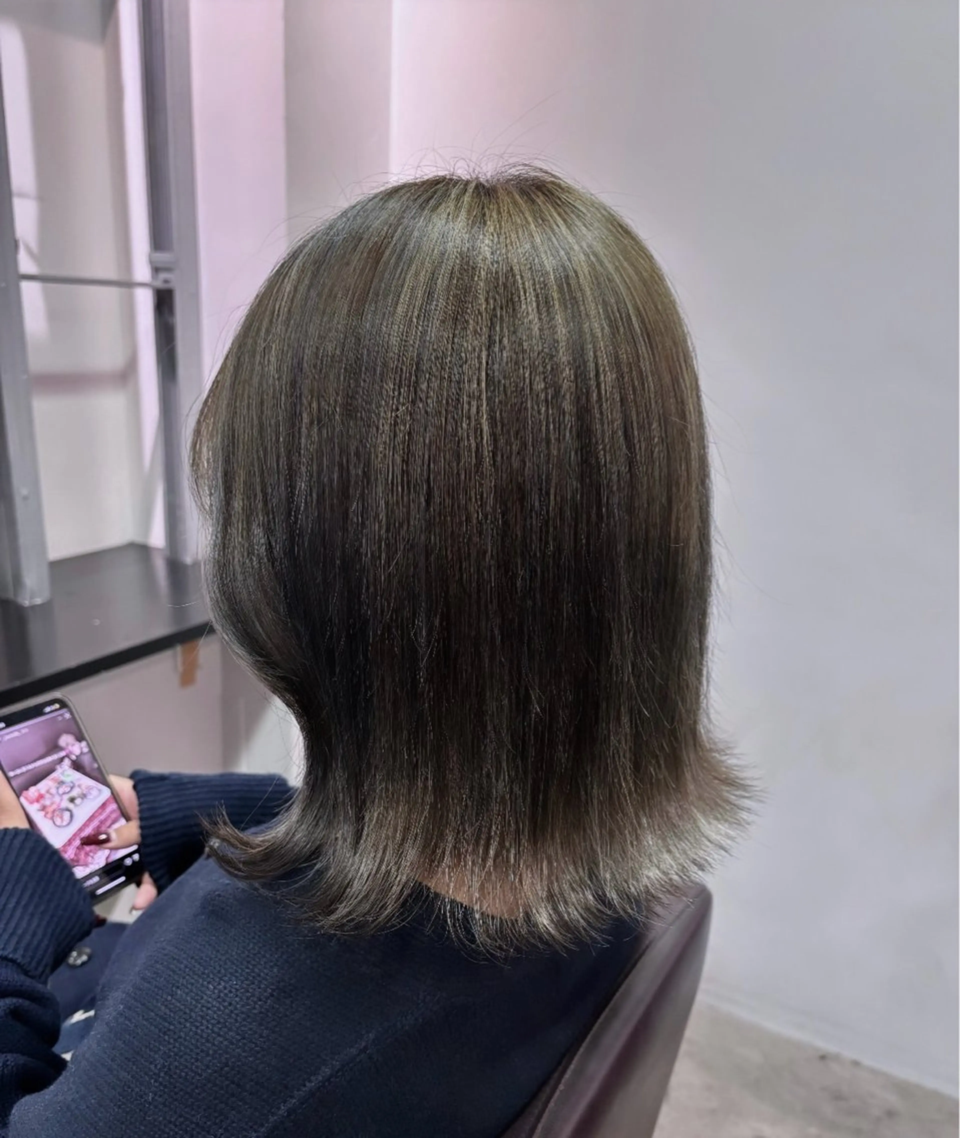 ミディアム こまつ まりやのヘアスタイル