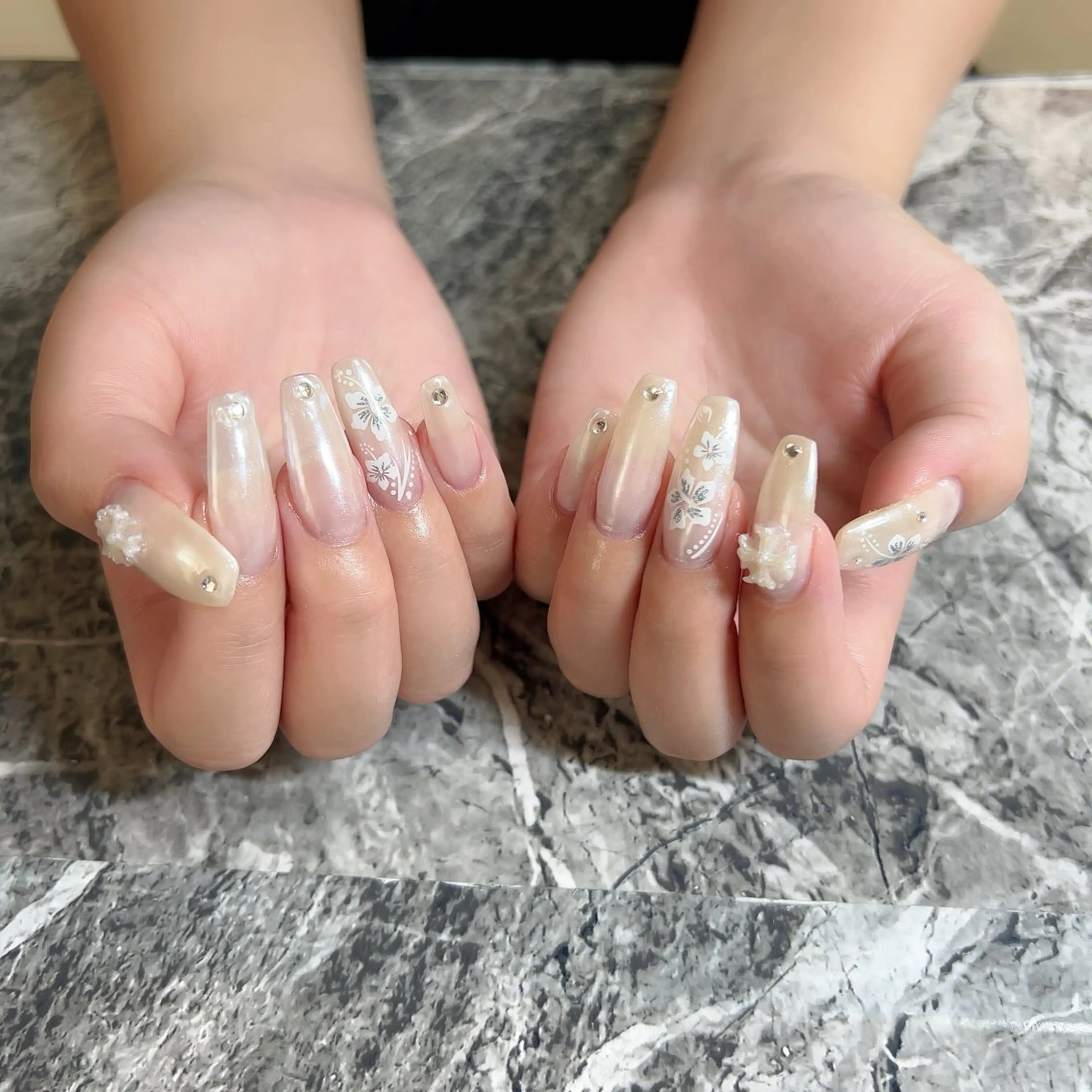 ネイル 【Laule‘a 】のネイルデザイン