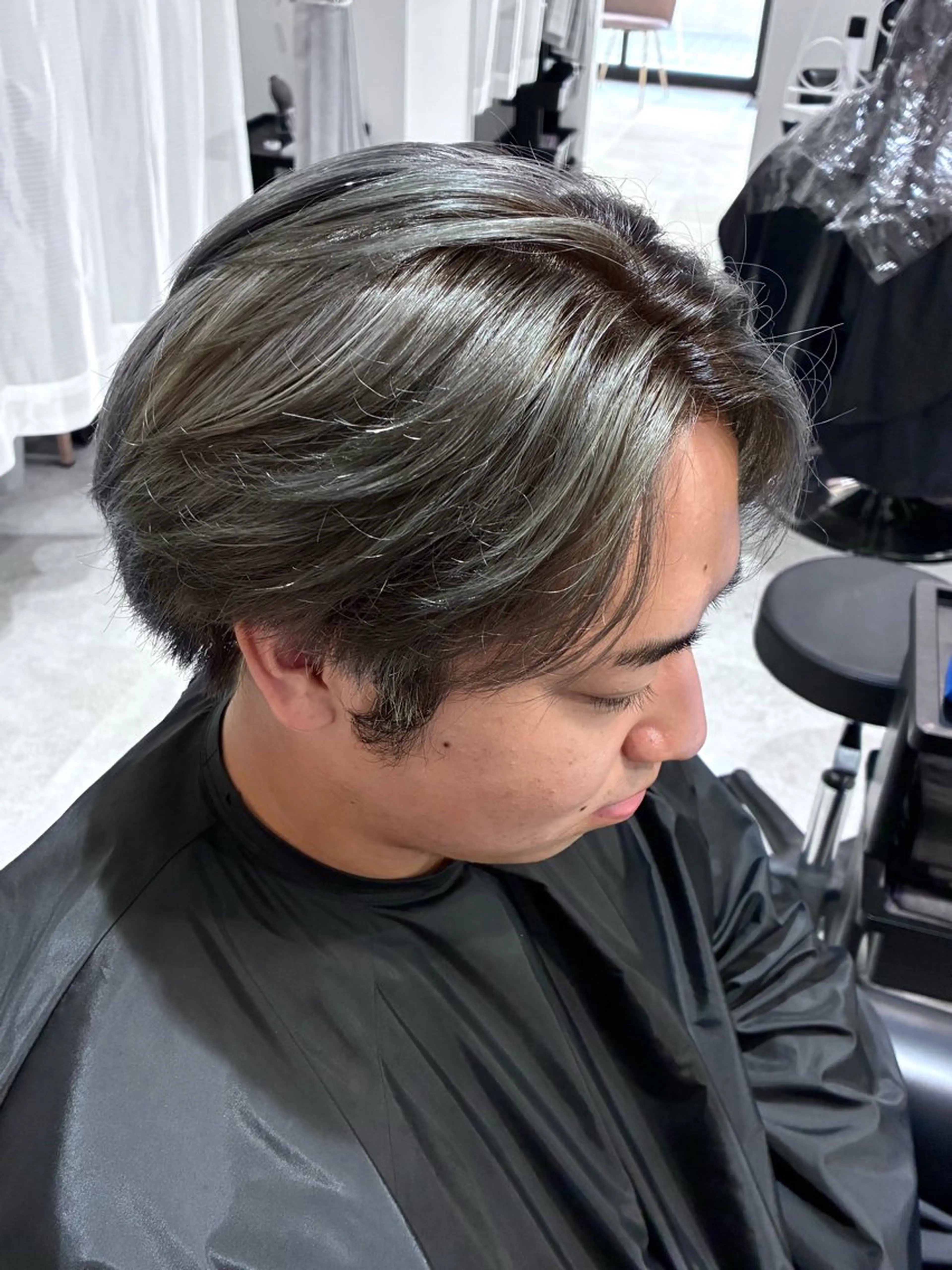 カラー メンズ 透明感カラー シルバー 吉田新太 /ARATAのヘアスタイル