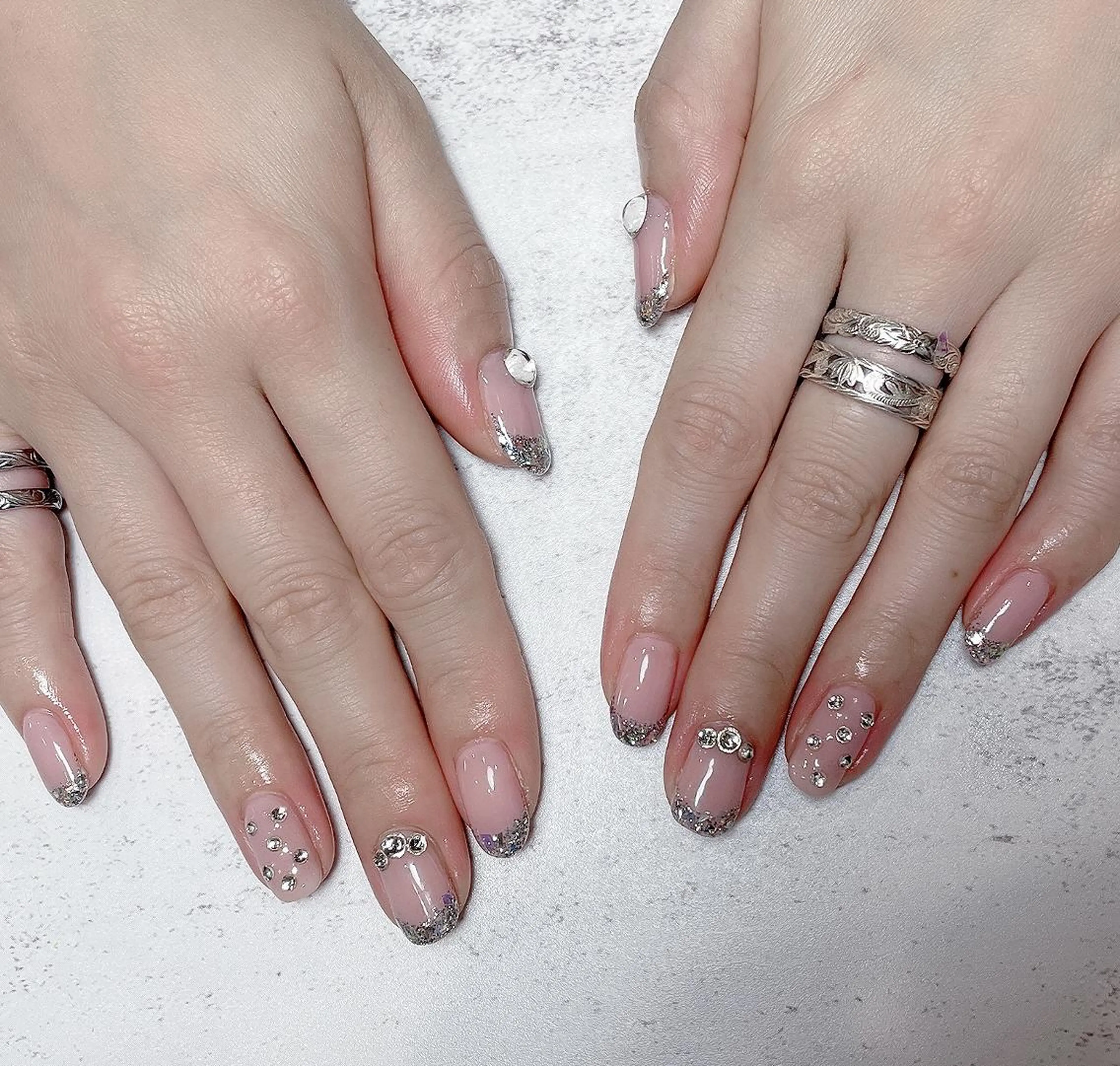 ネイル ハンドネイル 🦋 Queenieのネイルデザイン