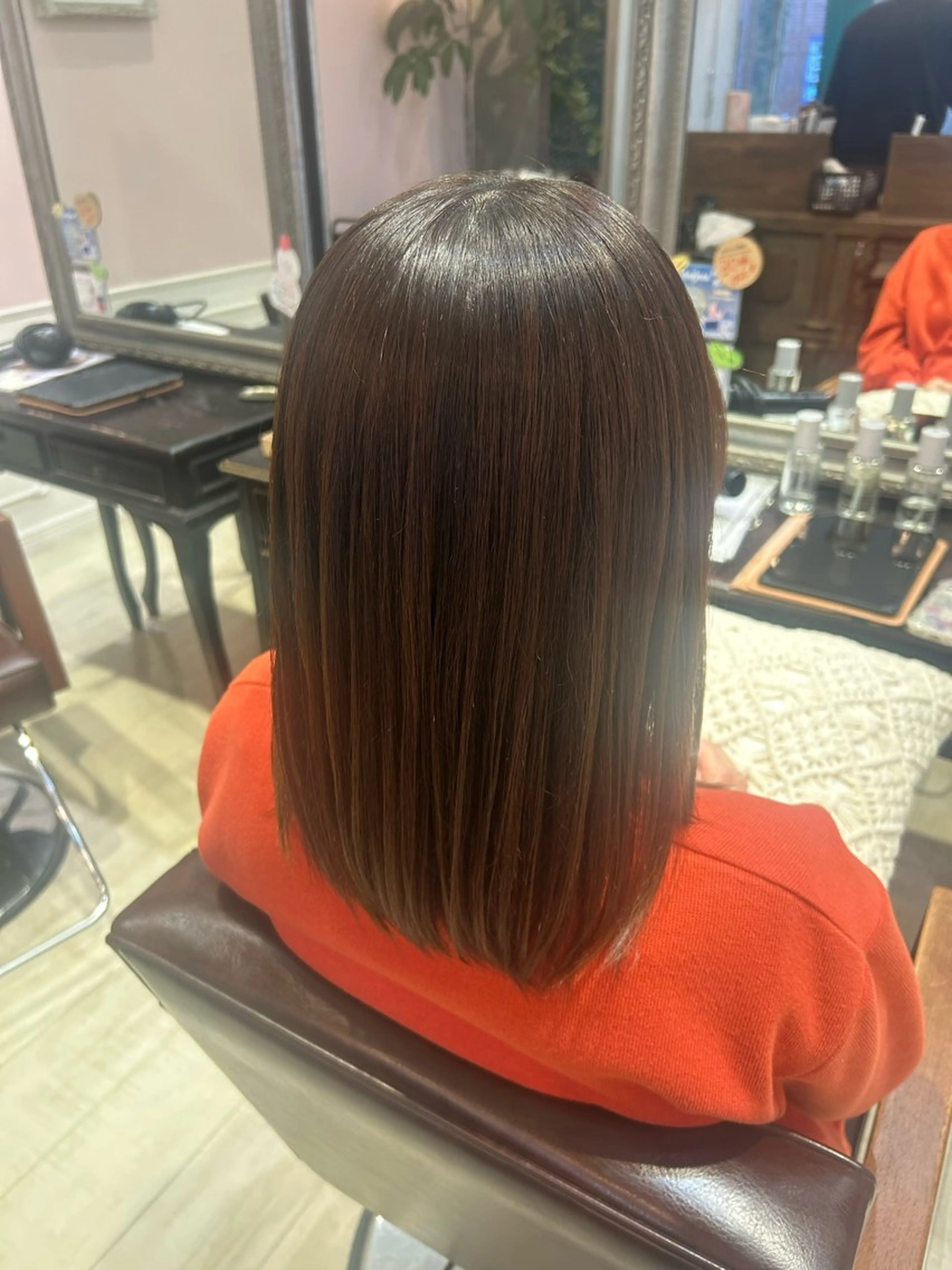 セミロング ヘアカラー トリートメント 暖色カラー｜艶髪｜ 🥨AIKA🥨のヘアスタイル