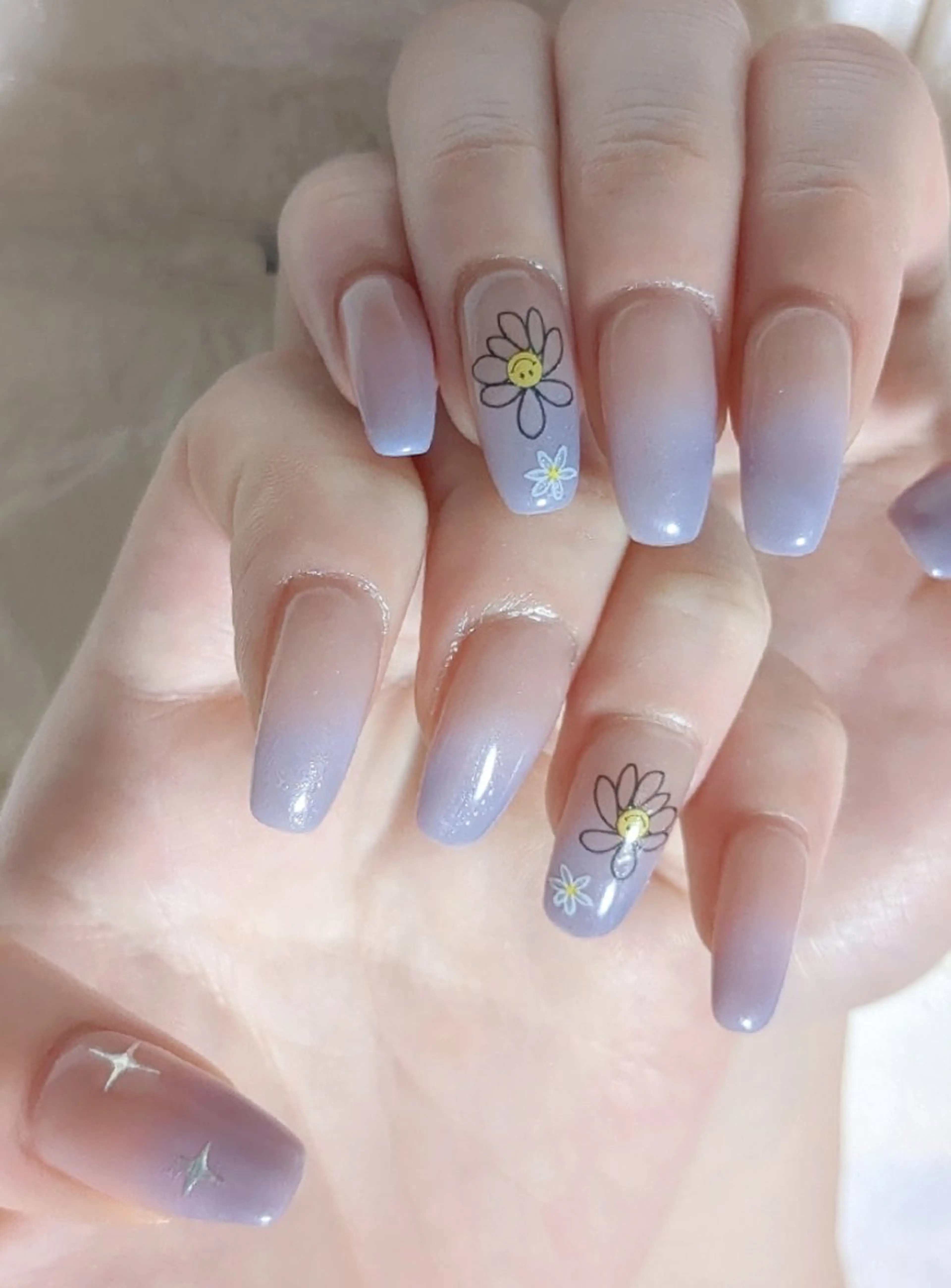 ネイル ハンドネイル ハンドケア E·U·B ネイル所属・横浜市中区曙町 E·U·Bネイルのネイルデザイン